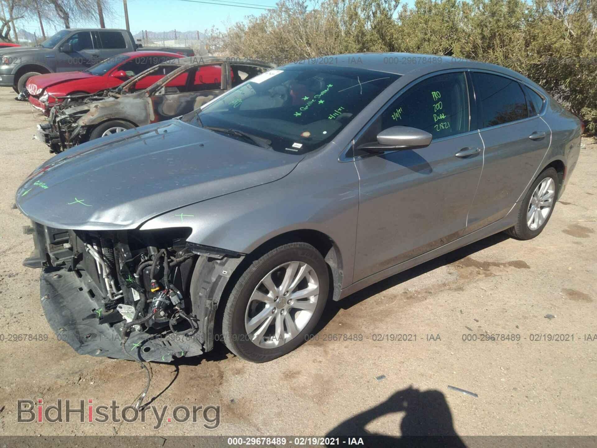2015 CHRYSLER 200 - VIN: 1C3CCCAB3FN714484 - Photo 2