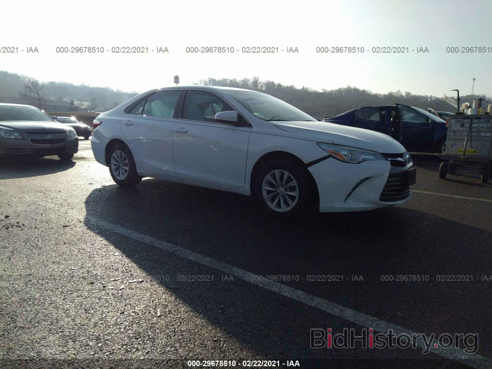 Photo 4T4BF1FK9FR495582 - TOYOTA CAMRY 2015