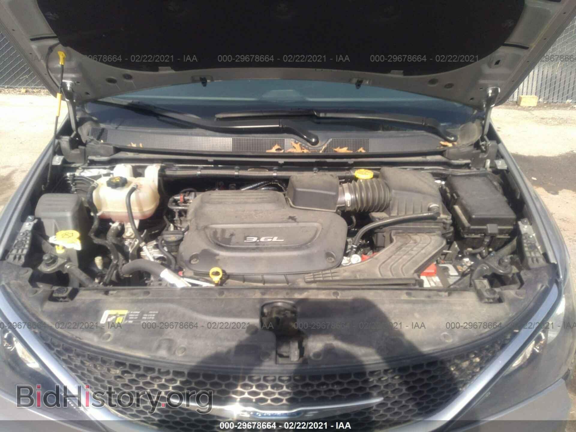 2017 CHRYSLER PACIFICA - VIN: 2C4RC1CG2HR594170 - Фото 10