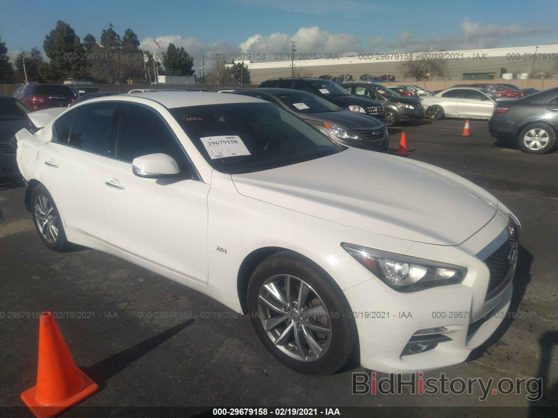 Photo JN1CV7APXHM641876 - INFINITI Q50 2017