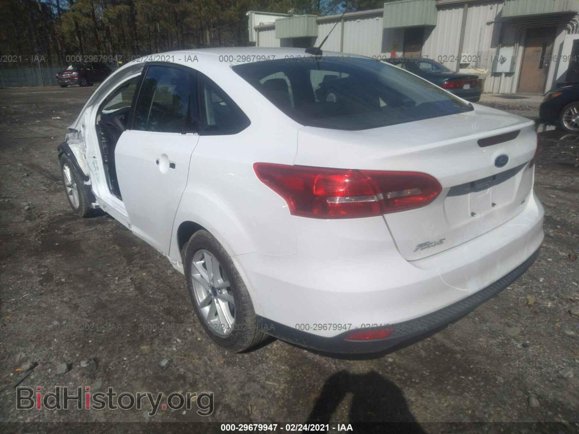 2017 FORD FOCUS - VIN: 1FADP3F2XHL331580 - Фото 3