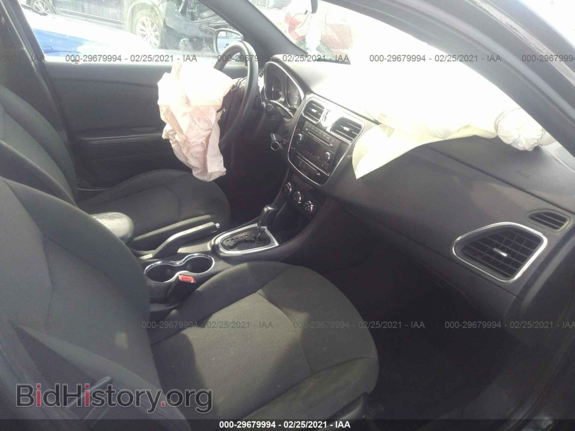 2012 CHRYSLER 200 - VIN: 1C3CCBAB2CN108289 - Фото 5