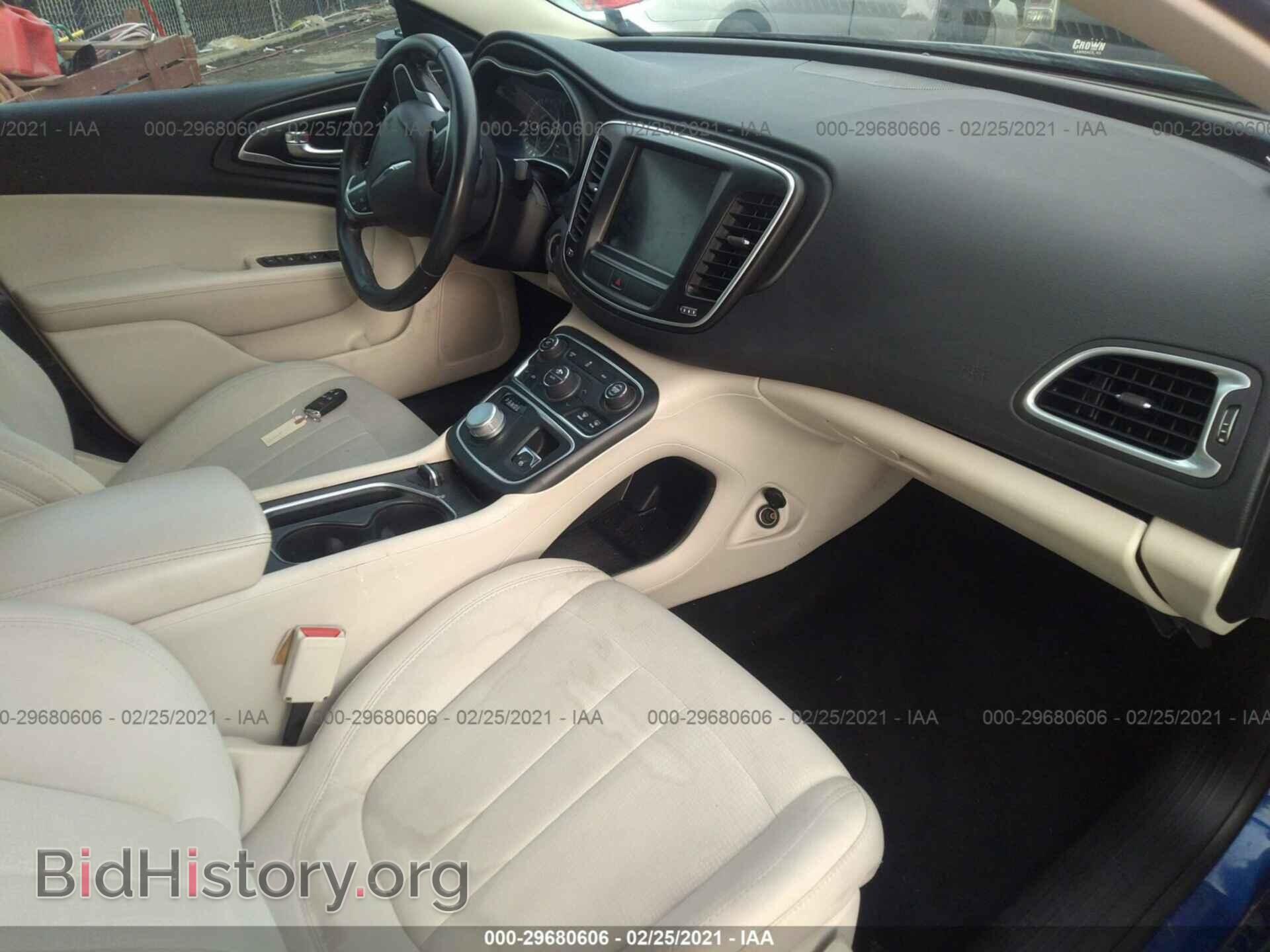 2016 CHRYSLER 200 - VIN: 1C3CCCAB5GN118648 - Фото 5