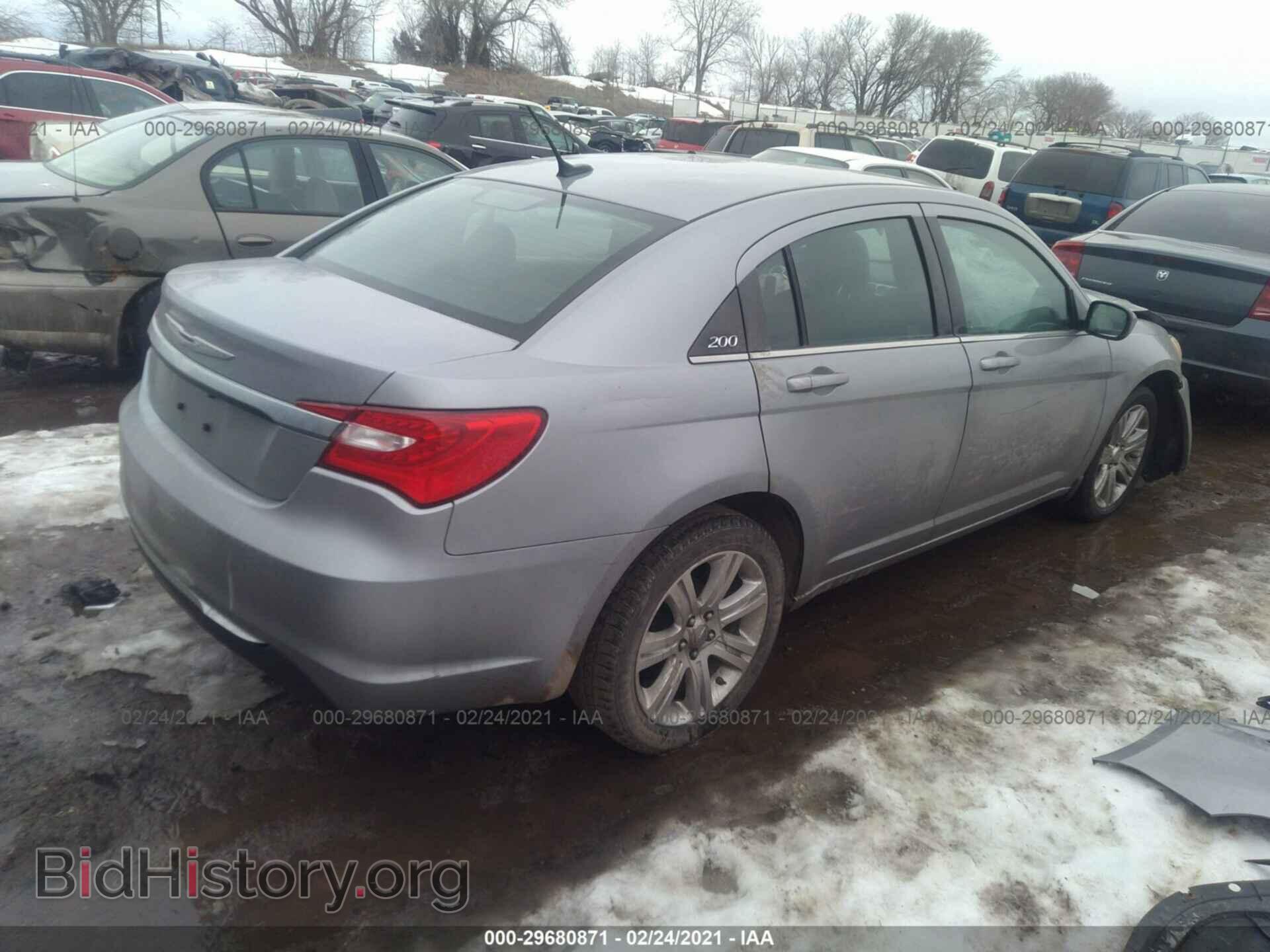 2013 CHRYSLER 200 - VIN: 1C3CCBBB8DN765405 - Photo 4