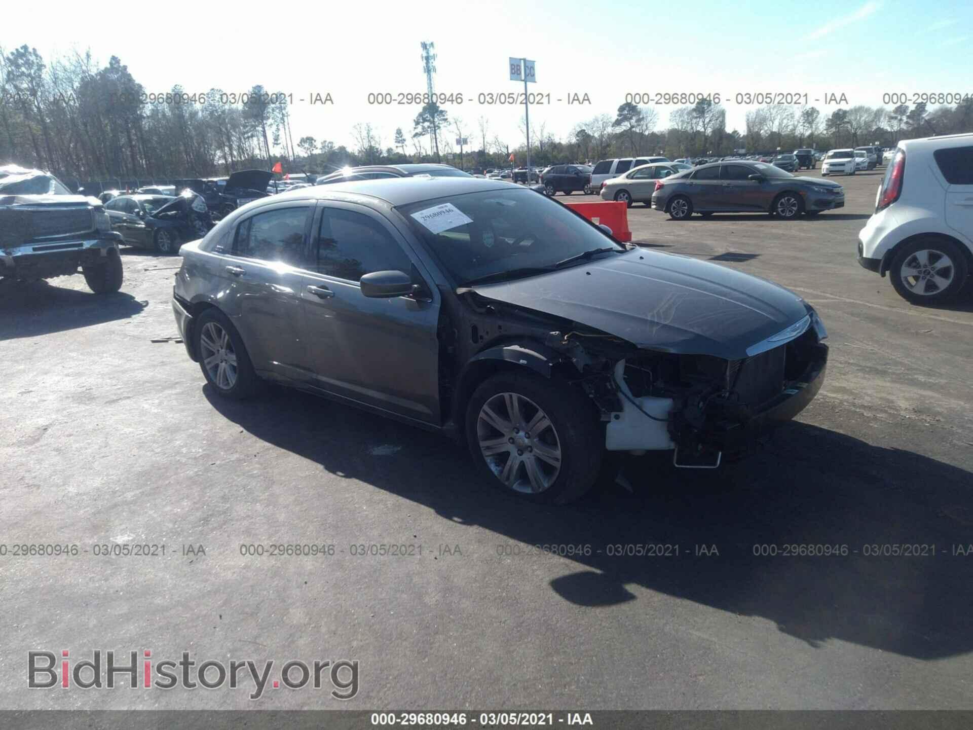 Photo 1C3CCBBB2DN546441 - CHRYSLER 200 2013