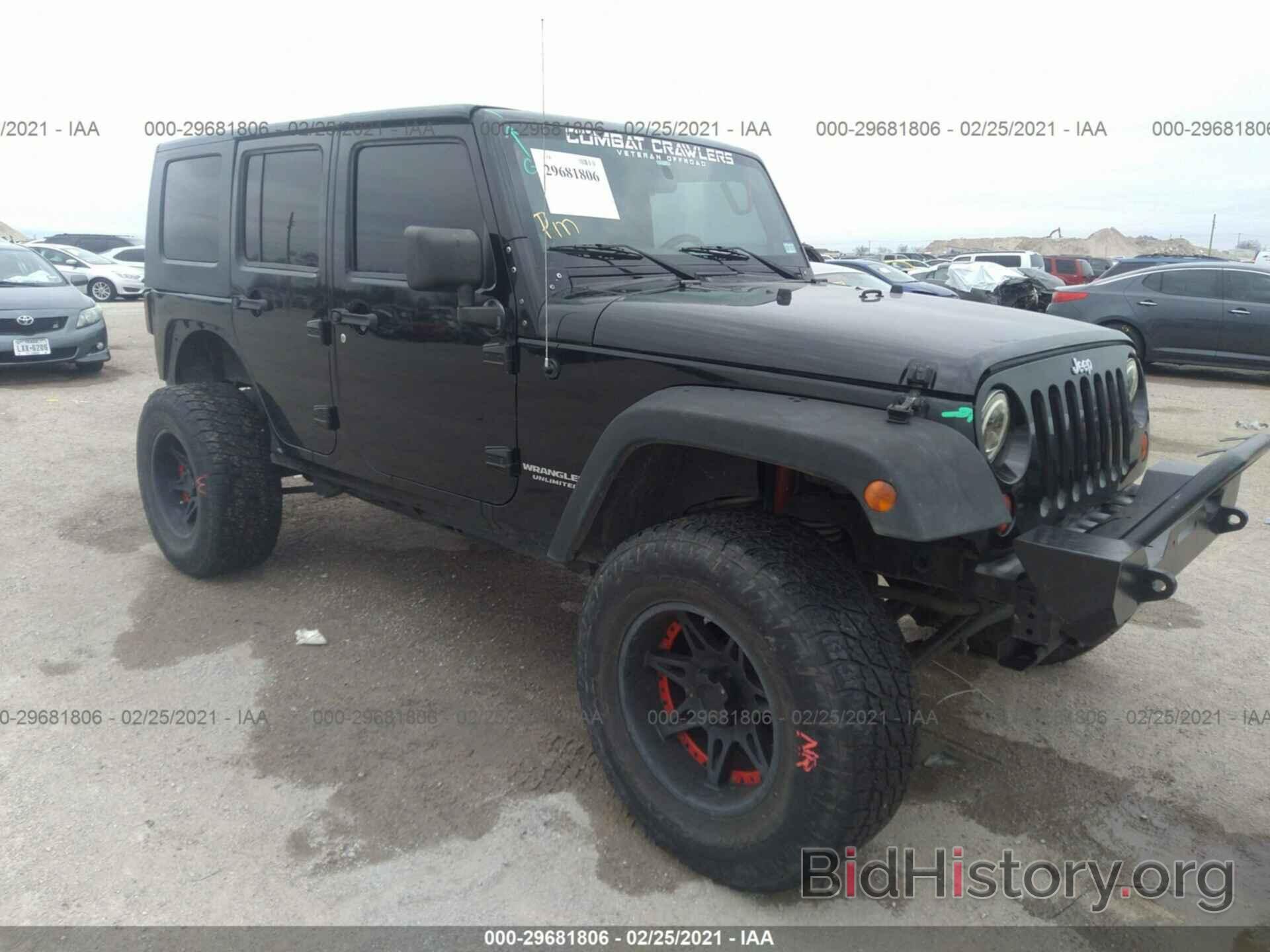 Photo 1J4GA39158L567401 - JEEP WRANGLER 2008