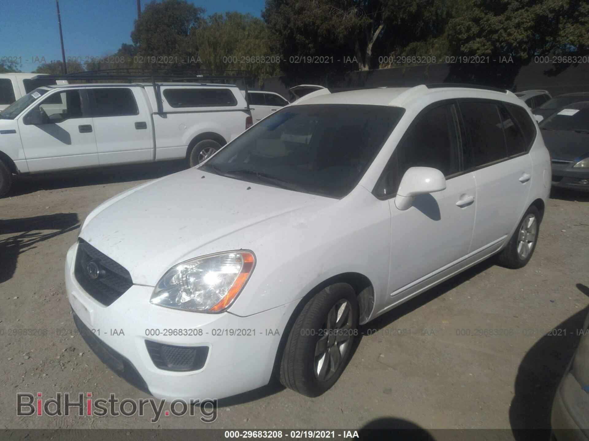 2007 KIA RONDO - VIN: KNAFG525477083507 - Фото 2