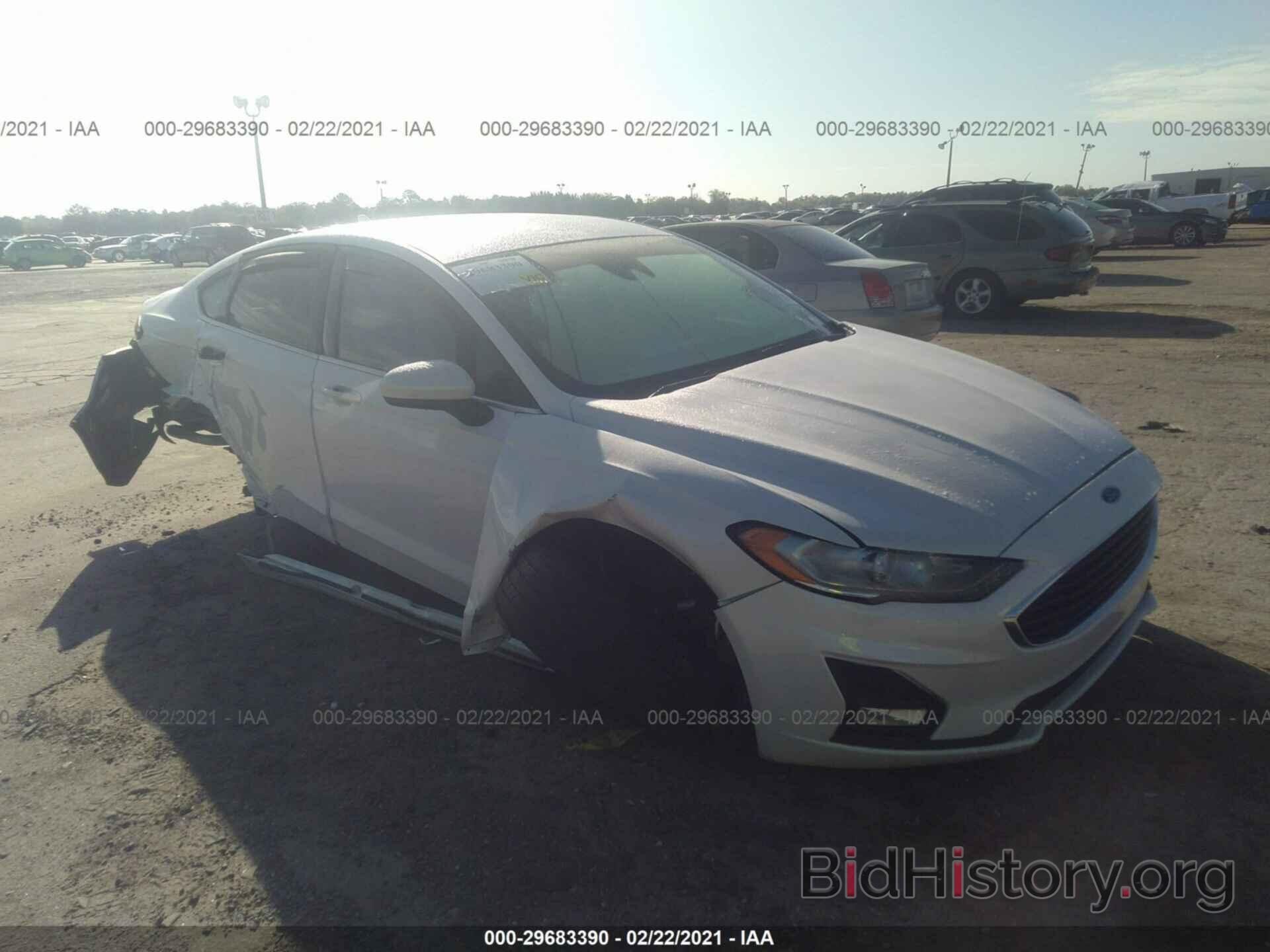 Photo 3FA6P0HD7KR161886 - FORD FUSION 2019