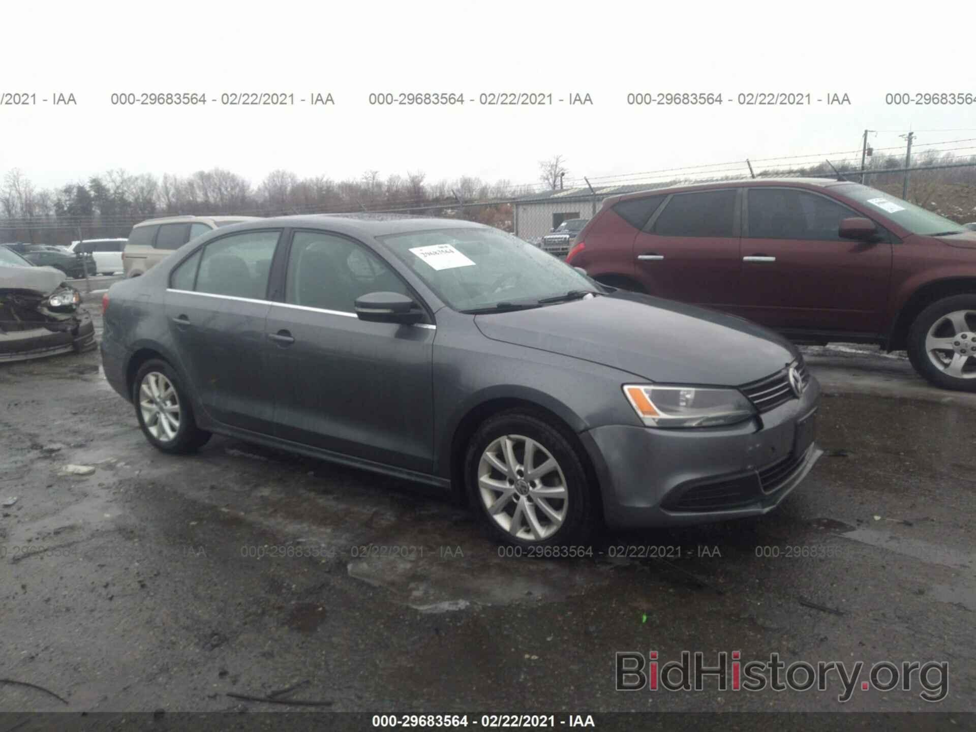 Photo 3VWD17AJXEM212937 - VOLKSWAGEN JETTA SEDAN 2014