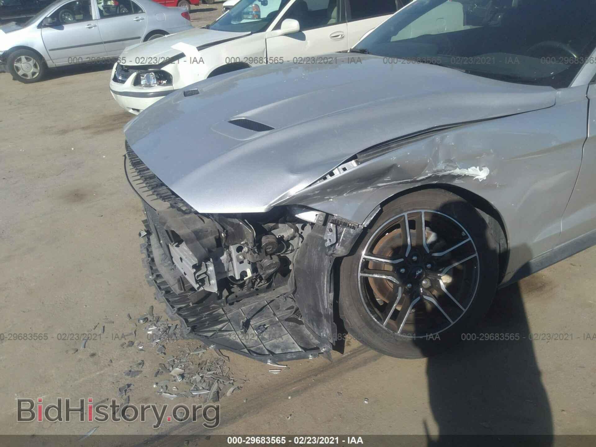2018 FORD MUSTANG - VIN: 1FATP8UHXJ5166379 - Фото 6