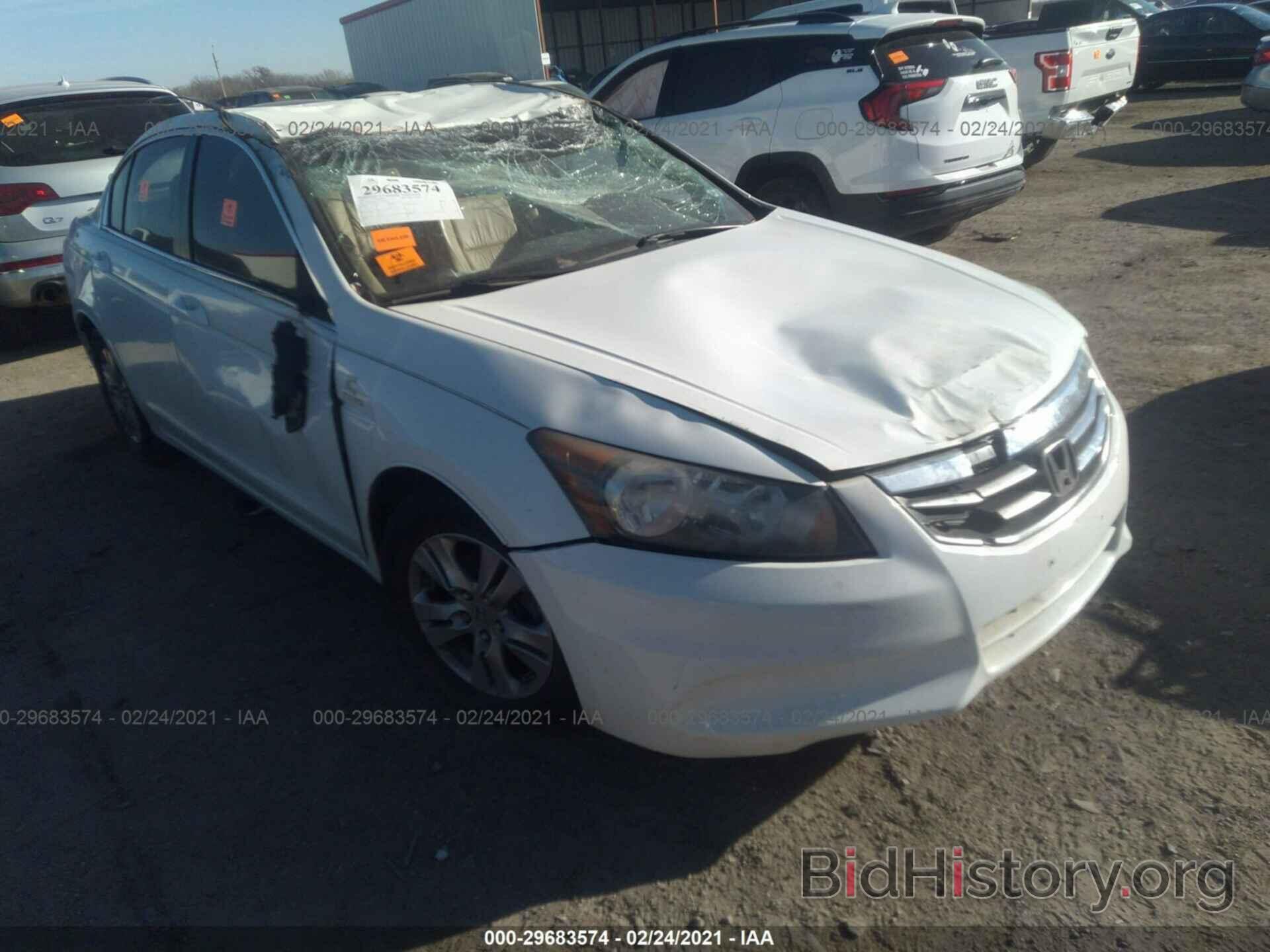 Photo 1HGCP2F60CA208752 - HONDA ACCORD SDN 2012