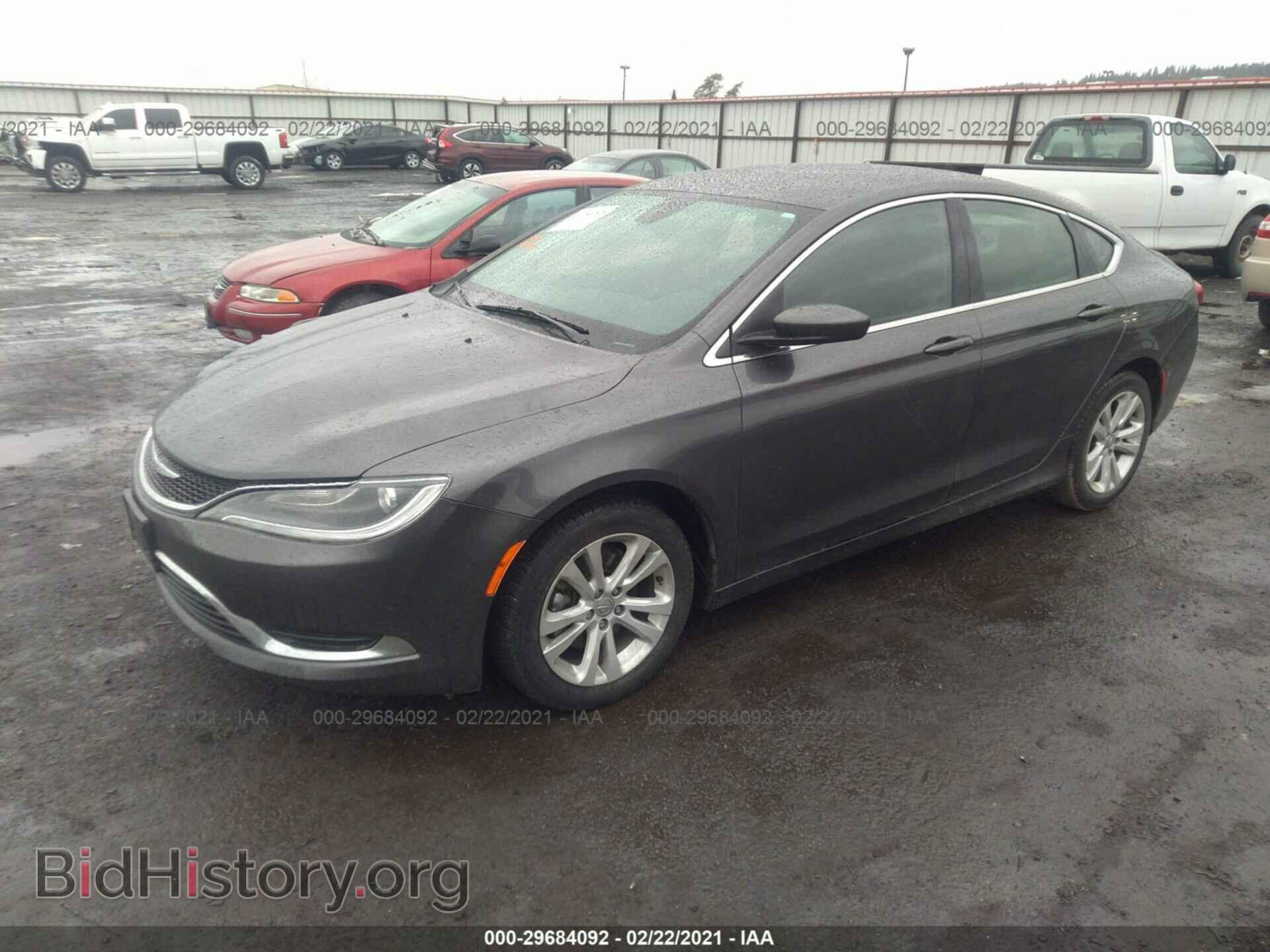 2015 CHRYSLER 200 - VIN: 1C3CCCABXFN704602 - Фото 2