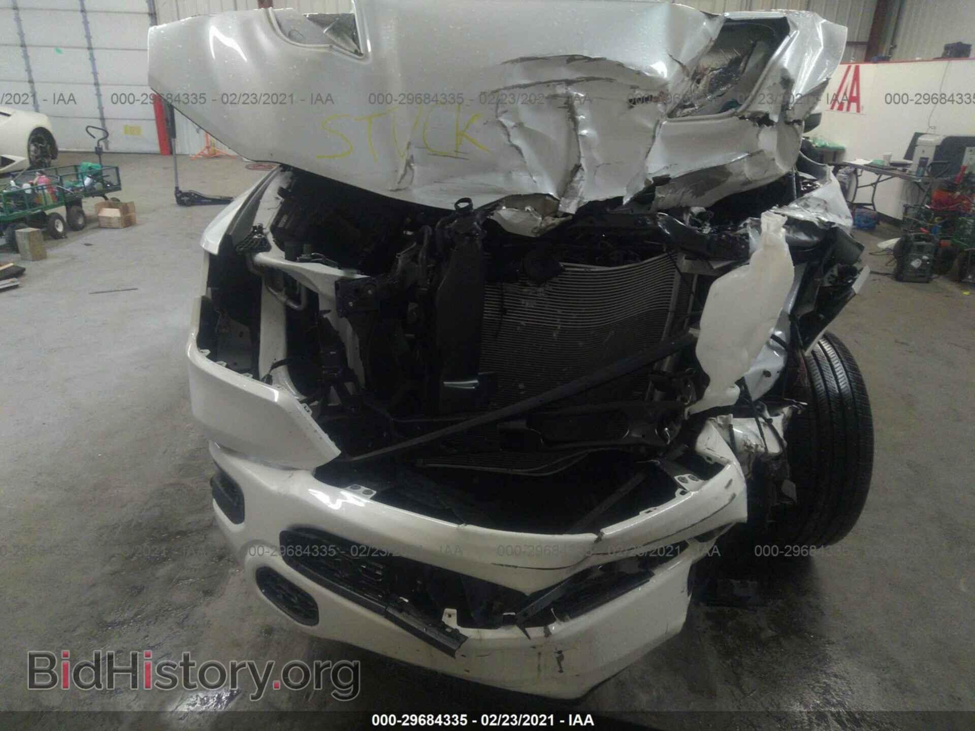 2019 RAM 1500 - VIN: 1C6SRFJT6KN785423 - Фото 10