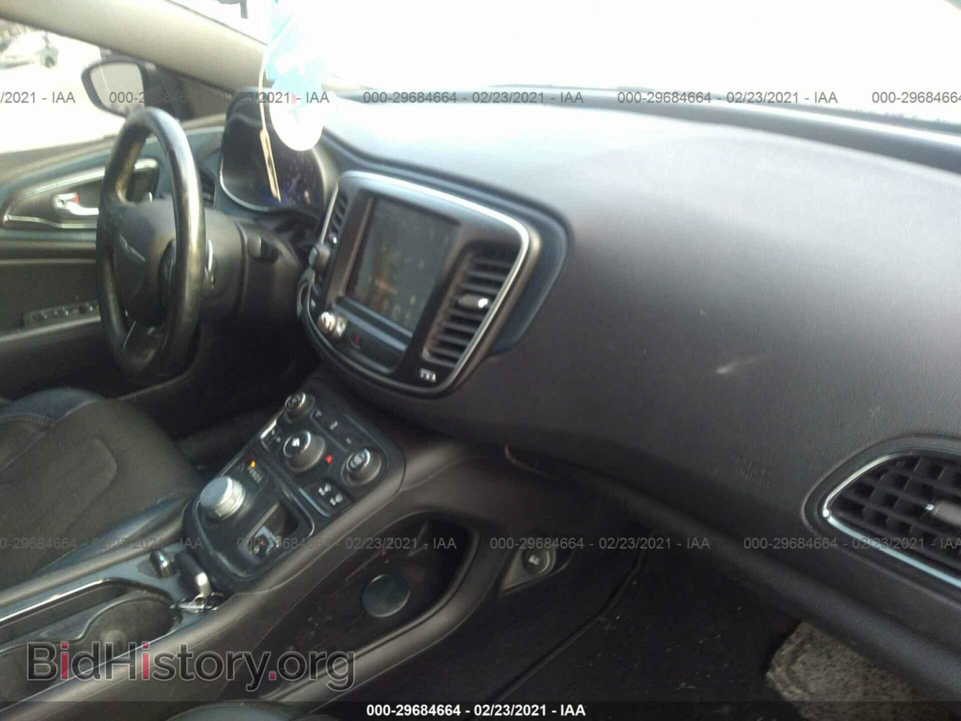 2016 CHRYSLER 200 - VIN: 1C3CCCBB5GN114856 - Фото 5