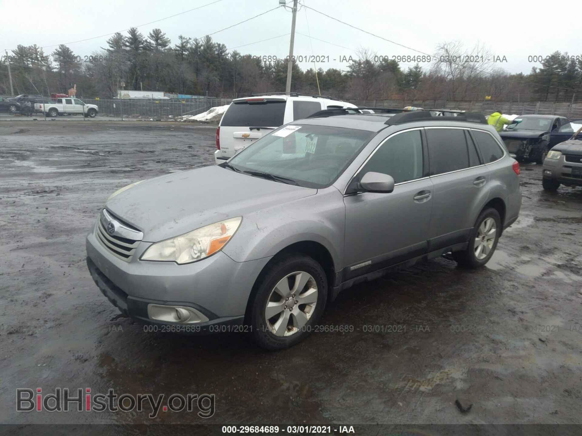 2011 SUBARU OUTBACK - VIN: 4S4BRBGC7B1352740 - Фото 2