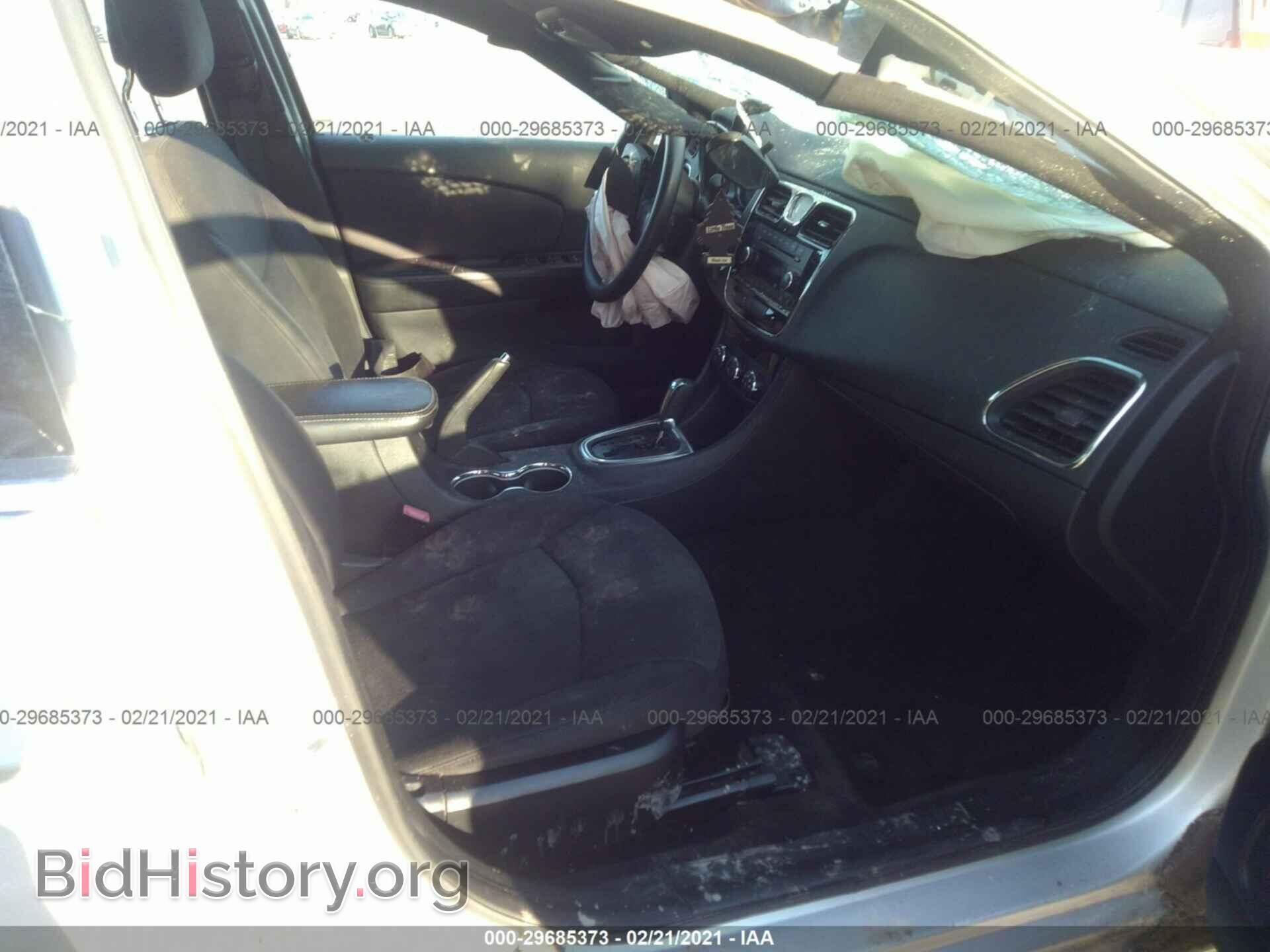 2012 CHRYSLER 200 - VIN: 1C3CCBAB3CN273462 - Фото 5