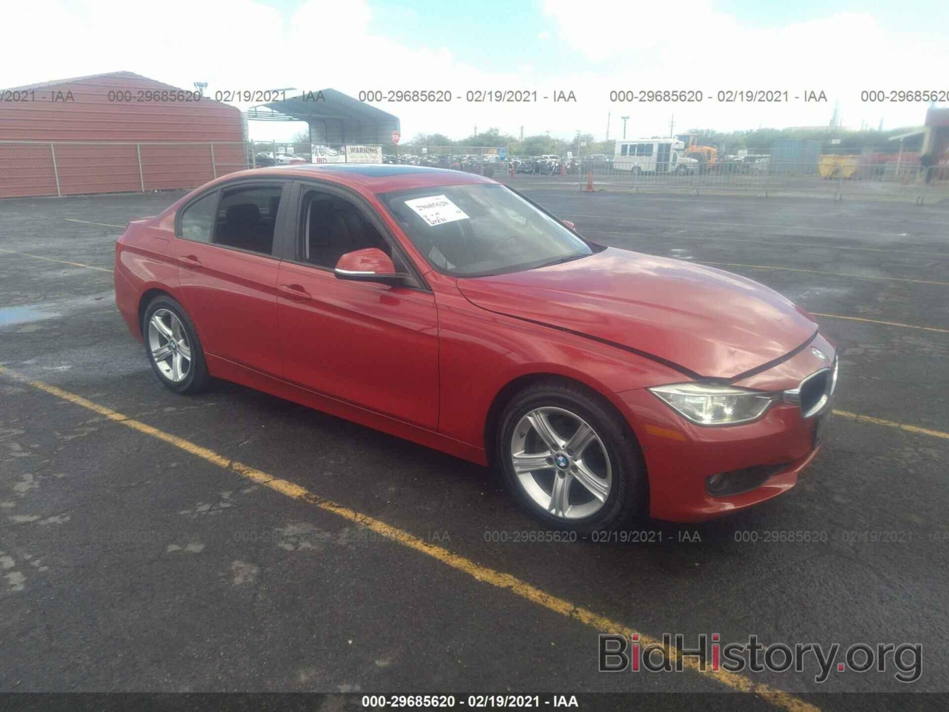 Photo WBA3A5C5XEF605384 - BMW 3 SERIES 2014