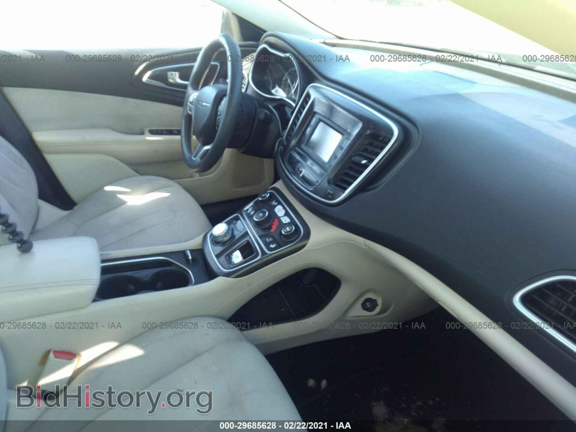 2015 CHRYSLER 200 - VIN: 1C3CCCAB1FN662837 - Фото 5