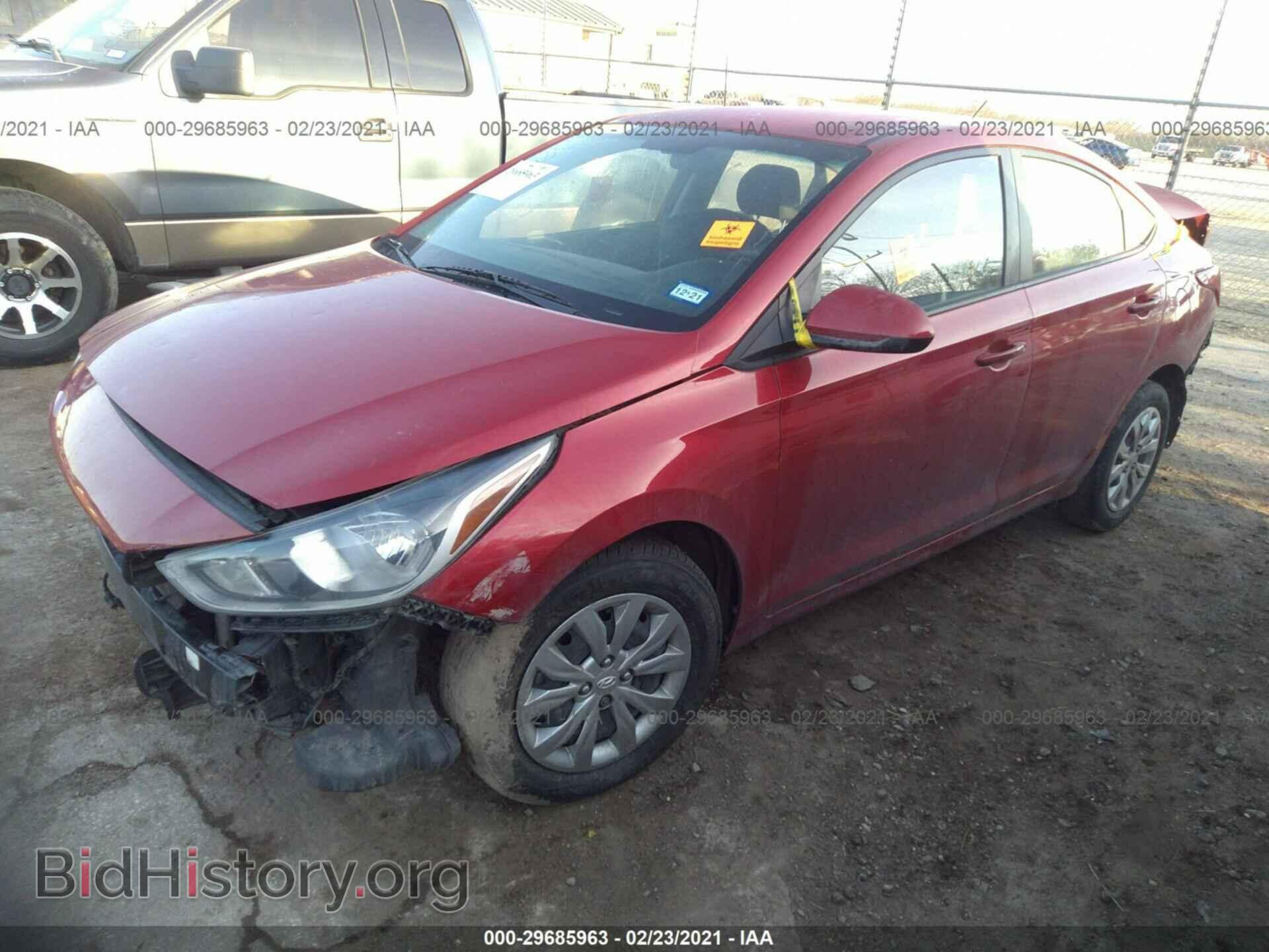 2018 HYUNDAI ACCENT - VIN: 3KPC24A32JE013588 - Фото 2