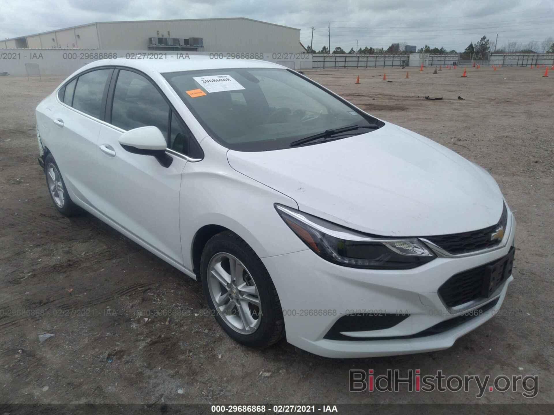 Photo 1G1BE5SMXJ7179687 - CHEVROLET CRUZE 2018