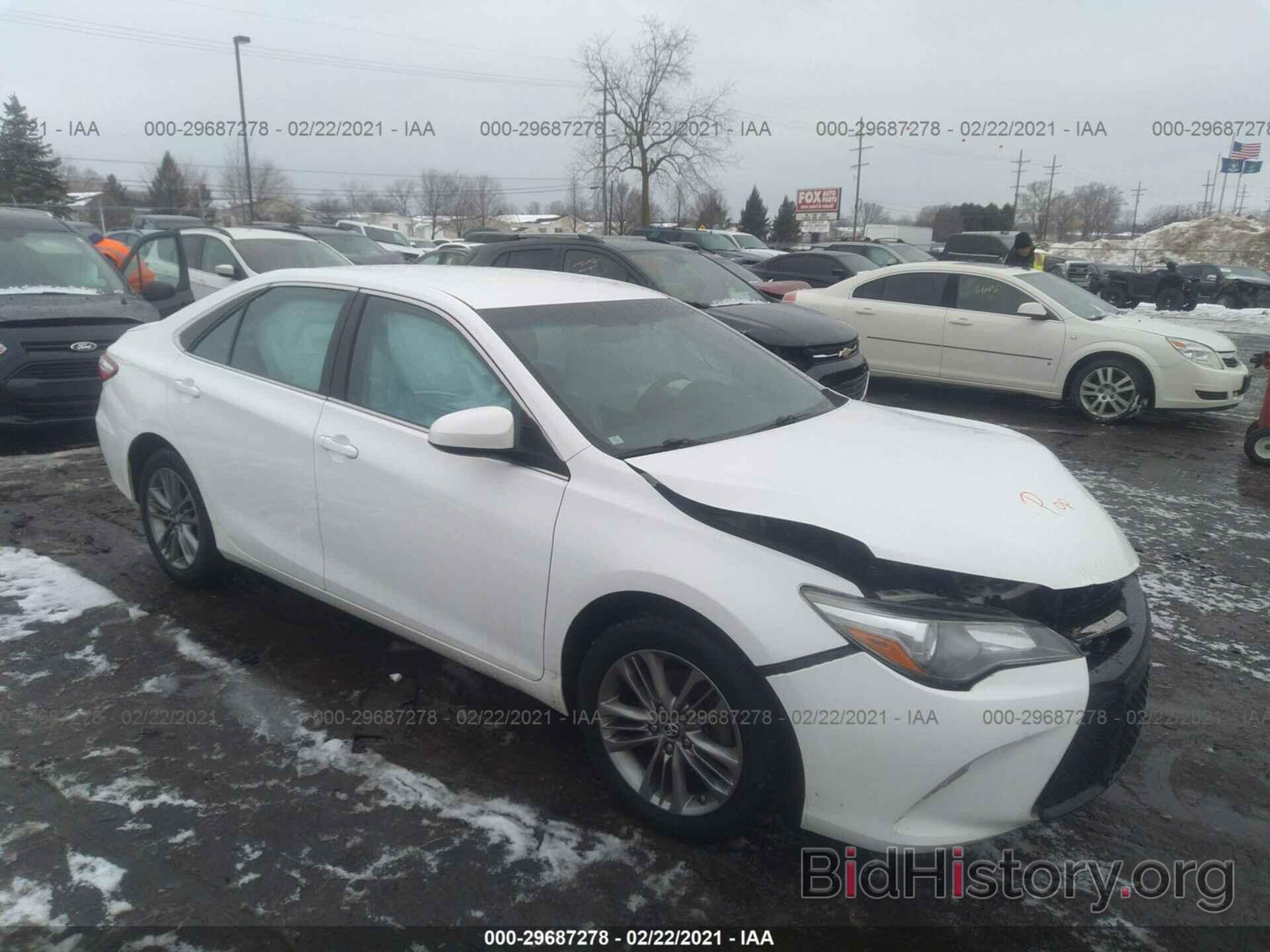 Photo 4T1BF1FK4GU251172 - TOYOTA CAMRY 2016