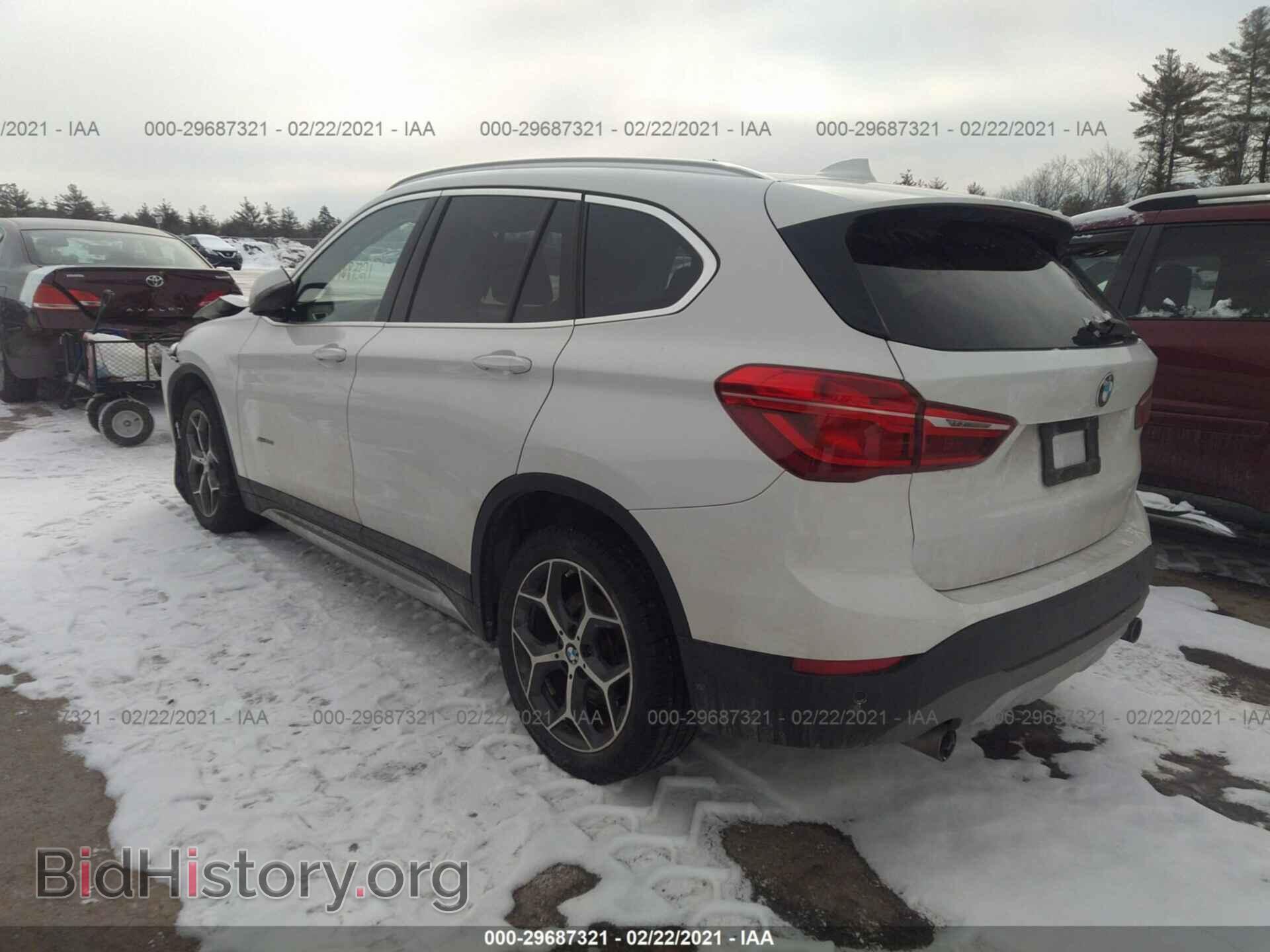 2016 BMW X1 - VIN: WBXHT3C30GP885046 - Фото 3