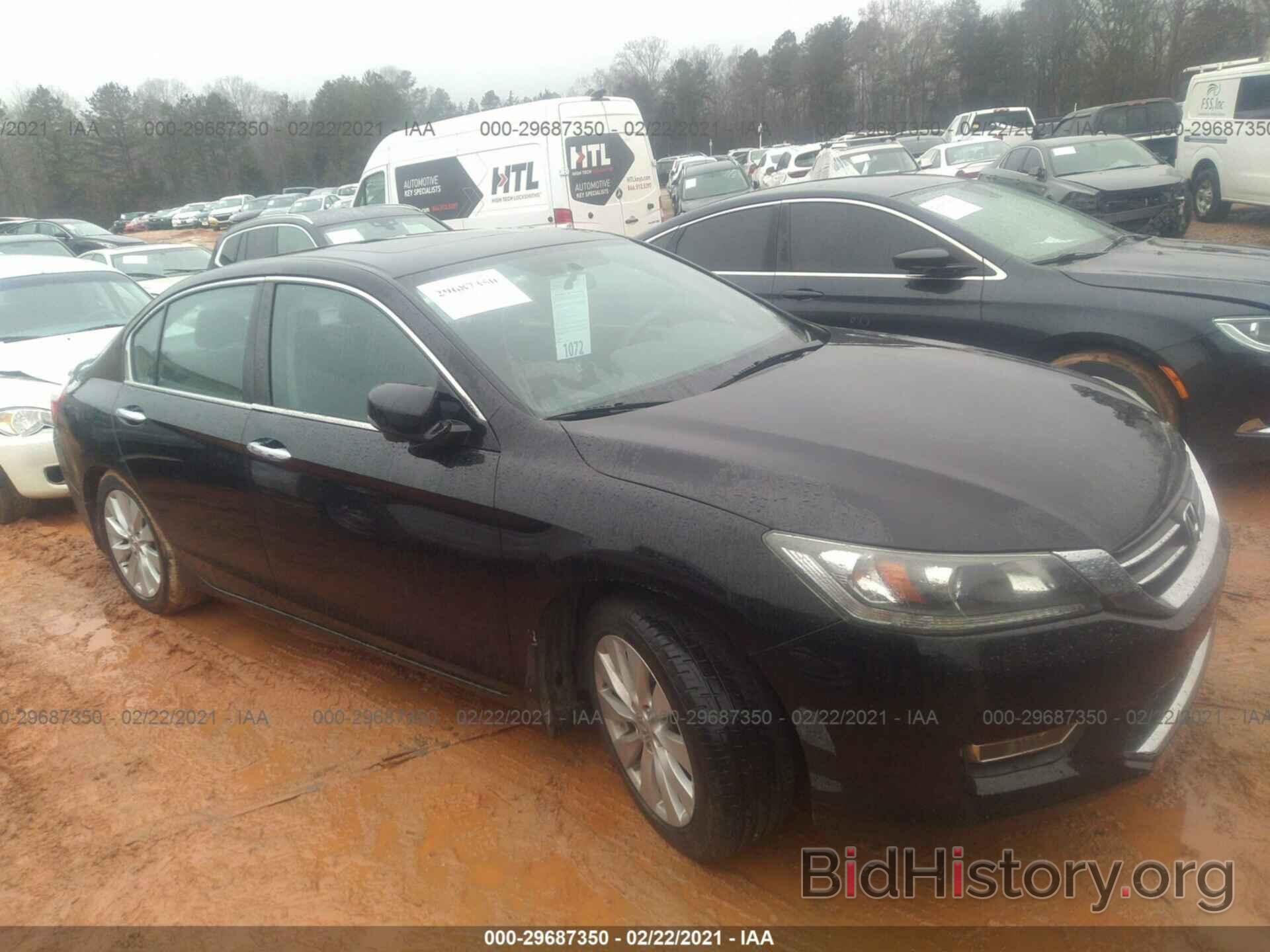 Photo 1HGCR2F75DA242965 - HONDA ACCORD SDN 2013