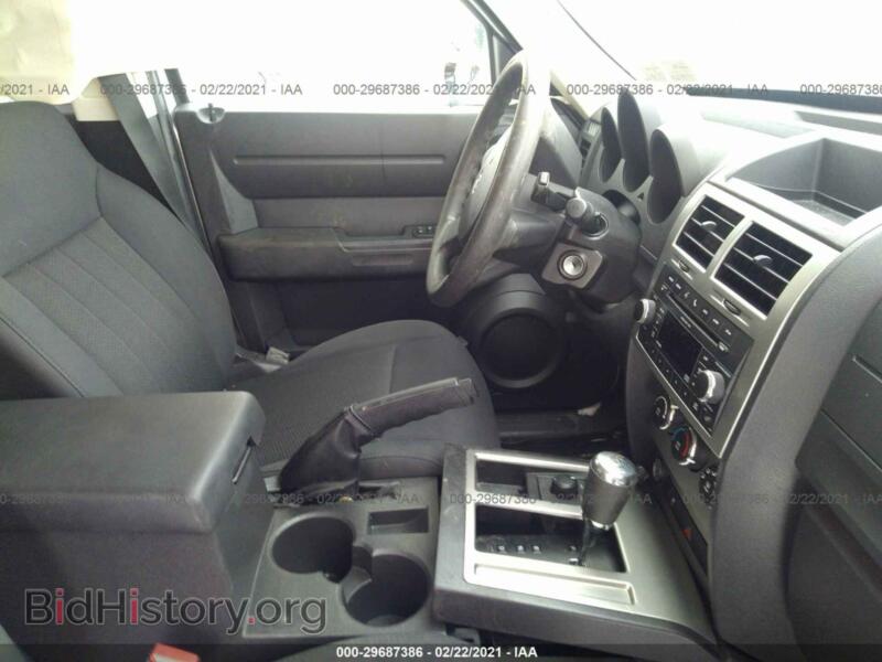2011 Dodge NITRO (VIN 1D4PU4GX1BW591102) — photo 5 of 10