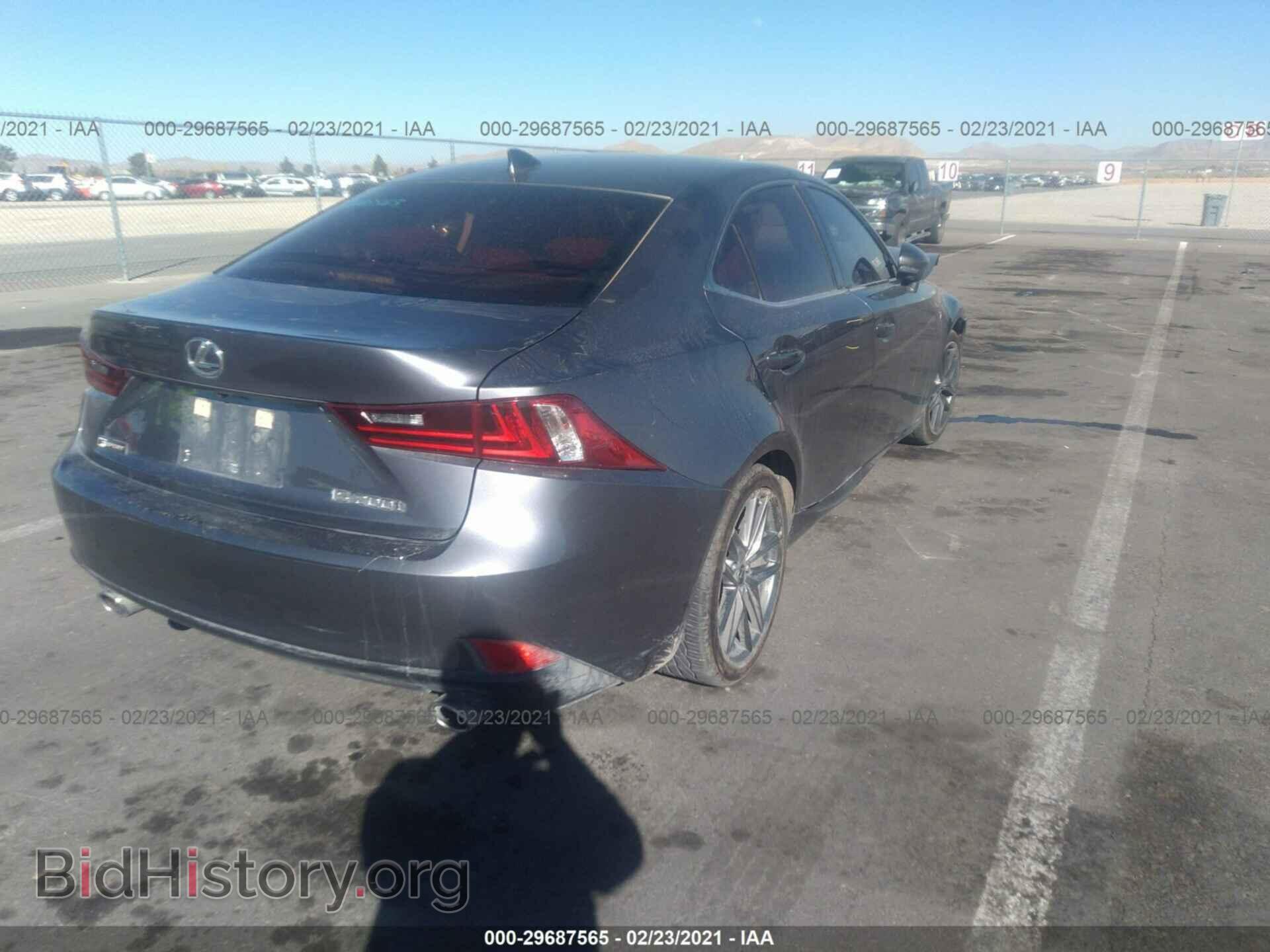 2016 LEXUS IS 200T - VIN: JTHBA1D29G5031296 - Фото 4