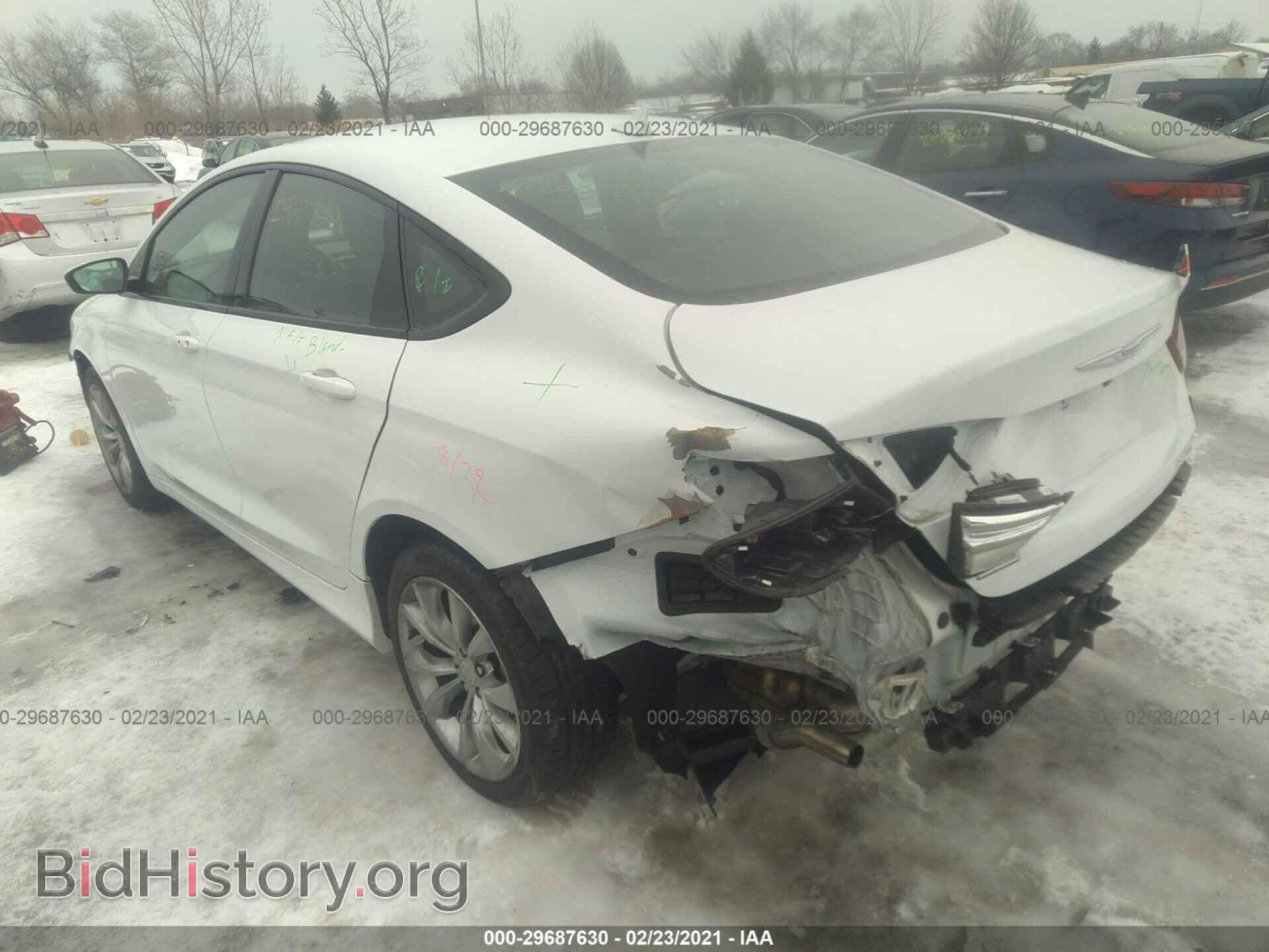 2016 CHRYSLER 200 - VIN: 1C3CCCBB0GN107572 - Фото 3