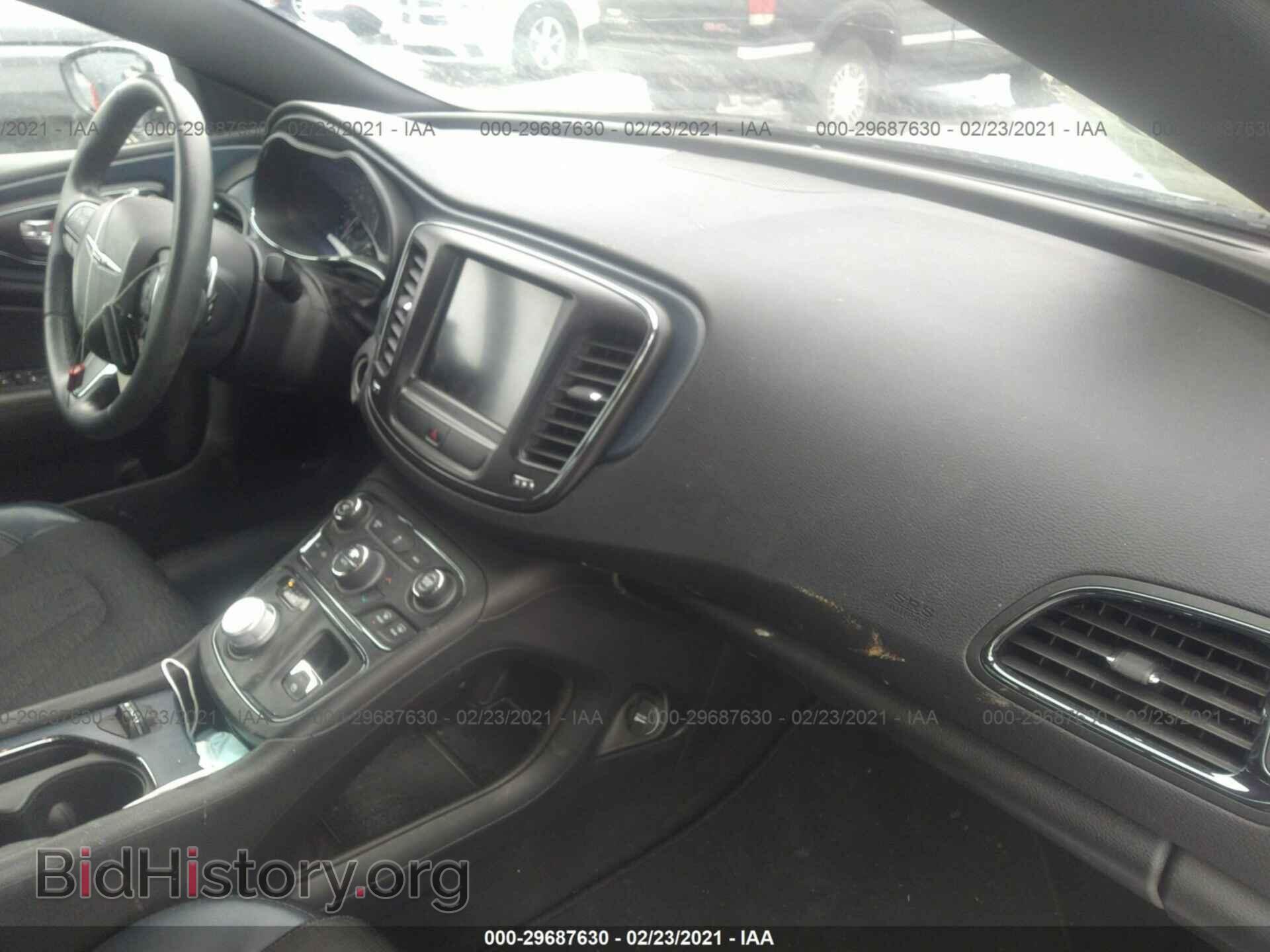 2016 CHRYSLER 200 - VIN: 1C3CCCBB0GN107572 - Фото 5