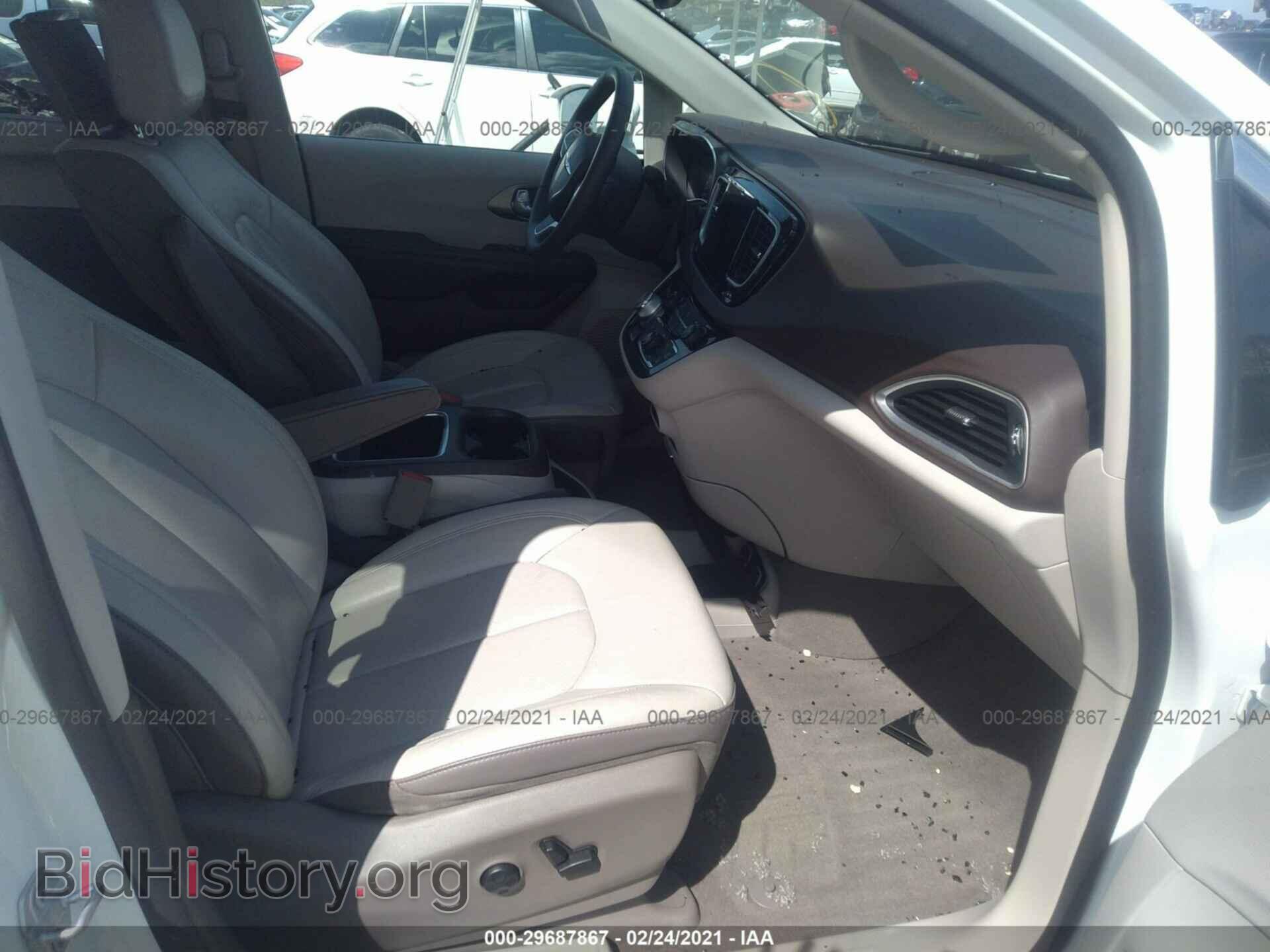 2018 CHRYSLER PACIFICA - VIN: 2C4RC1EG0JR260559 - Photo 5