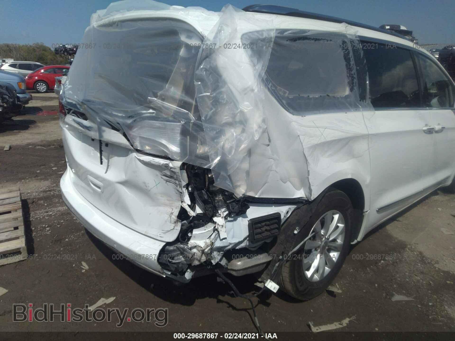 2018 CHRYSLER PACIFICA - VIN: 2C4RC1EG0JR260559 - Photo 6