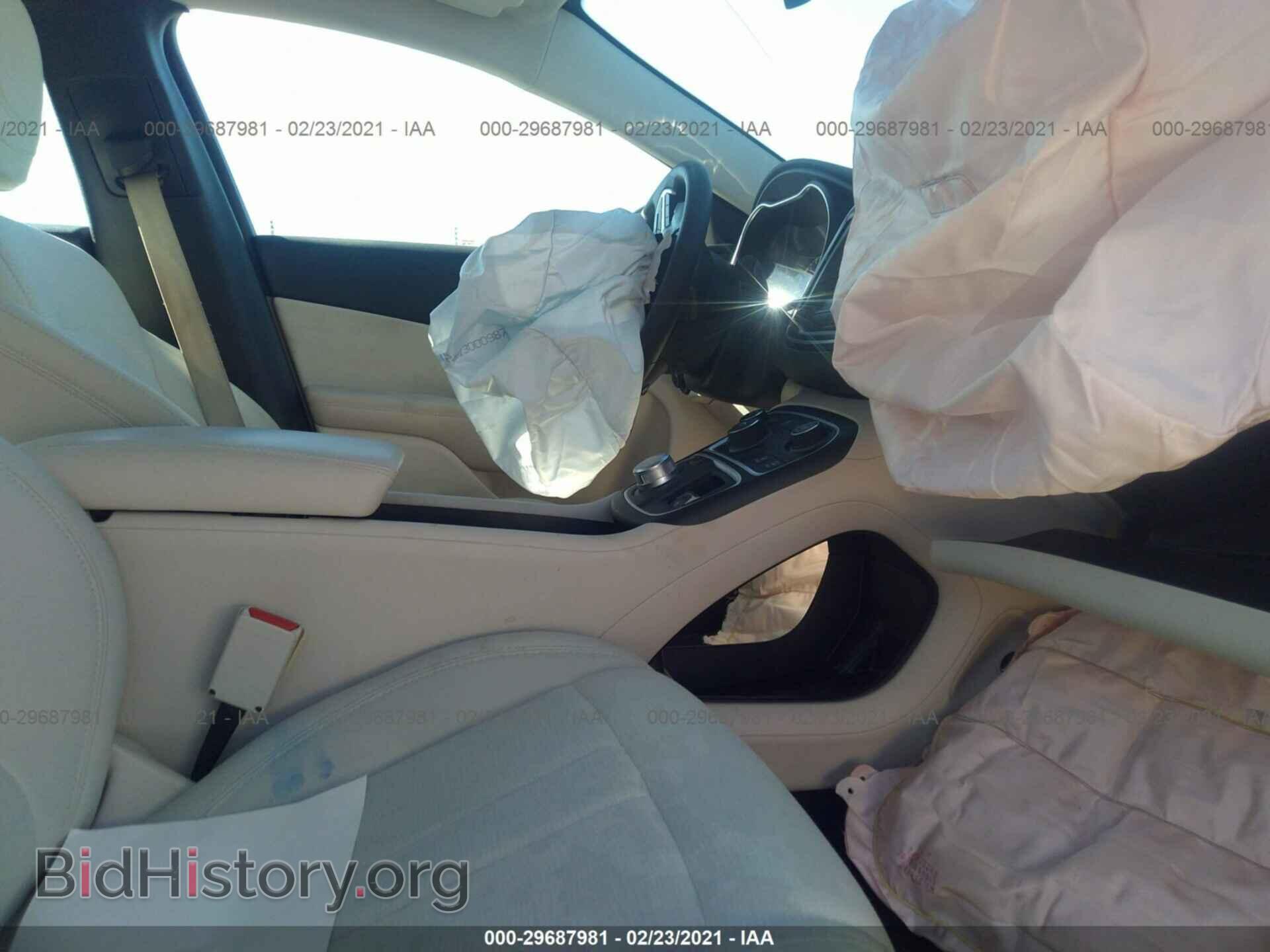 2016 CHRYSLER 200 - VIN: 1C3CCCAB0GN177686 - Фото 5