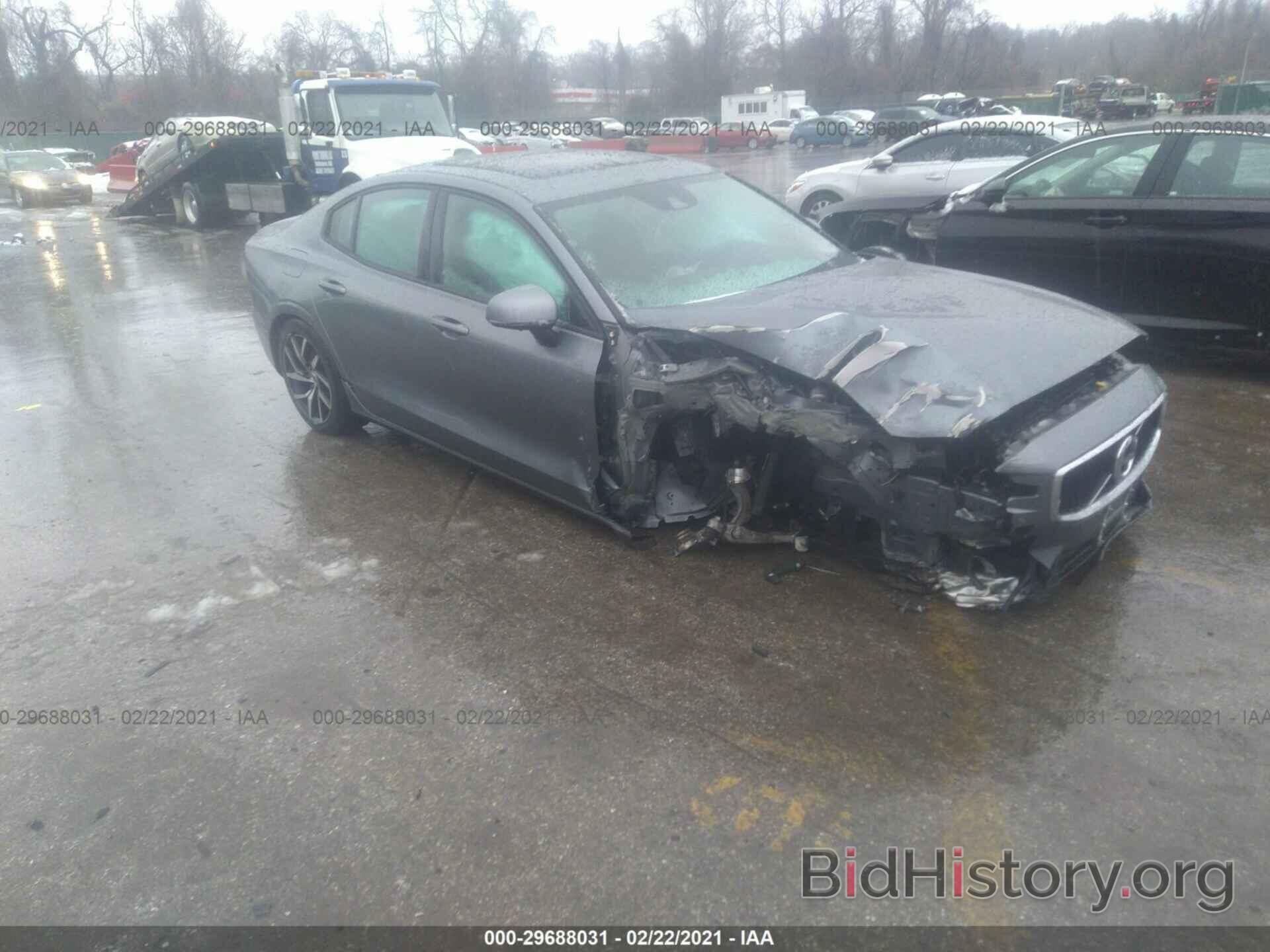 Photo 7JR102FK8LG042292 - VOLVO S60 2020