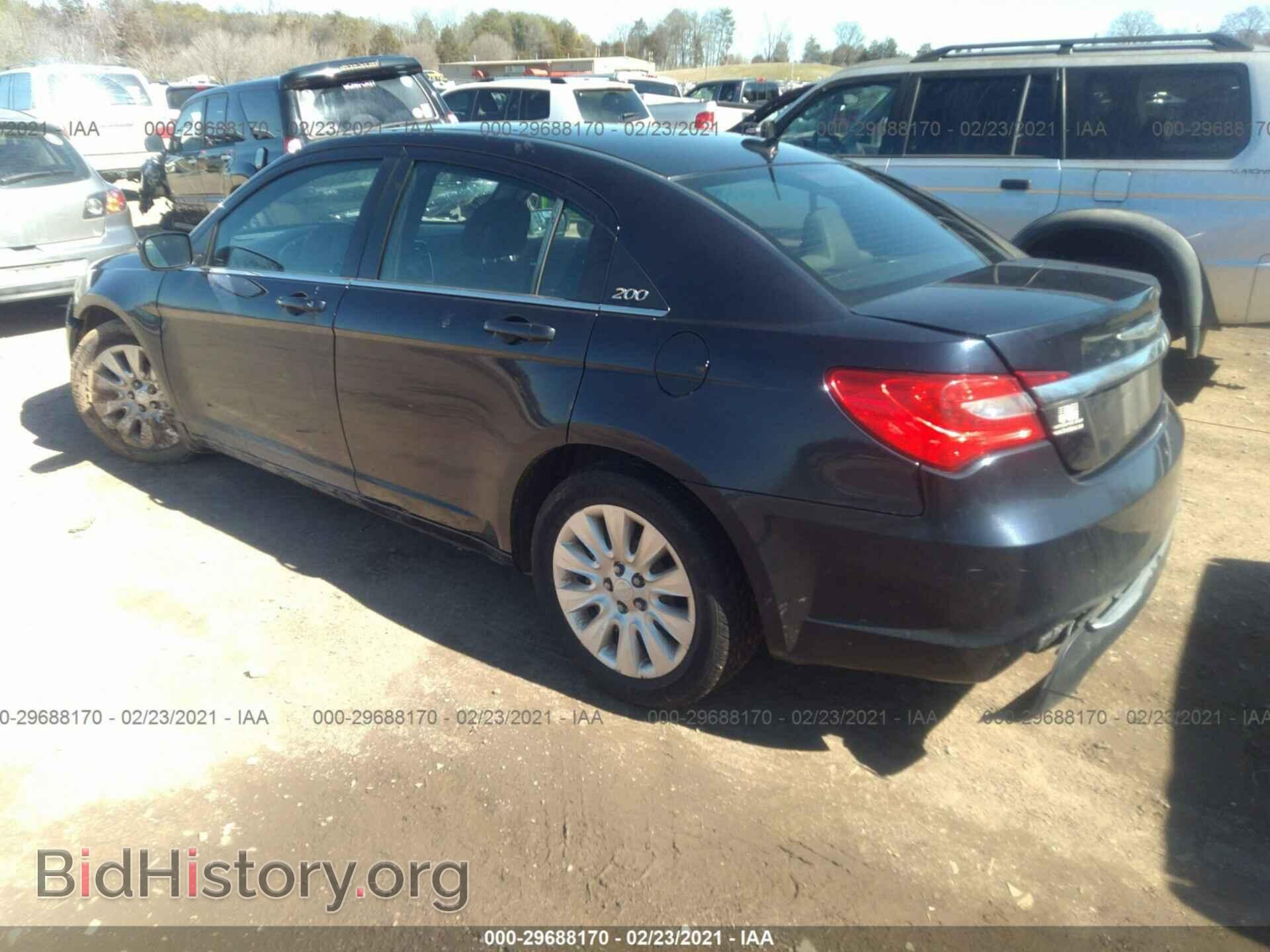 2011 CHRYSLER 200 - VIN: 1C3BC4FB0BN600415 - Photo 3