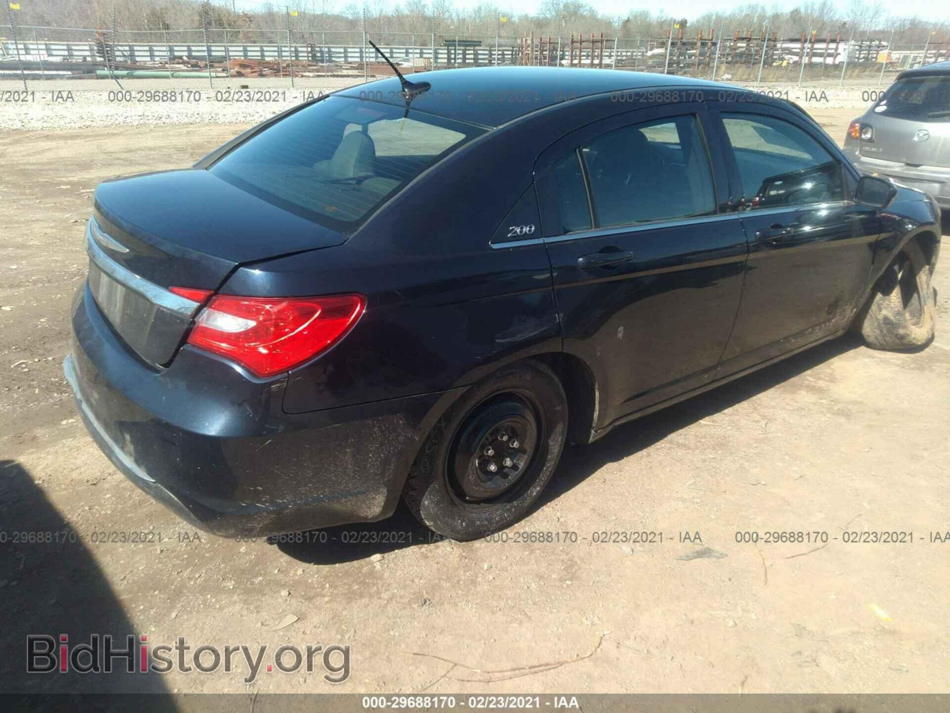 2011 CHRYSLER 200 - VIN: 1C3BC4FB0BN600415 - Photo 4