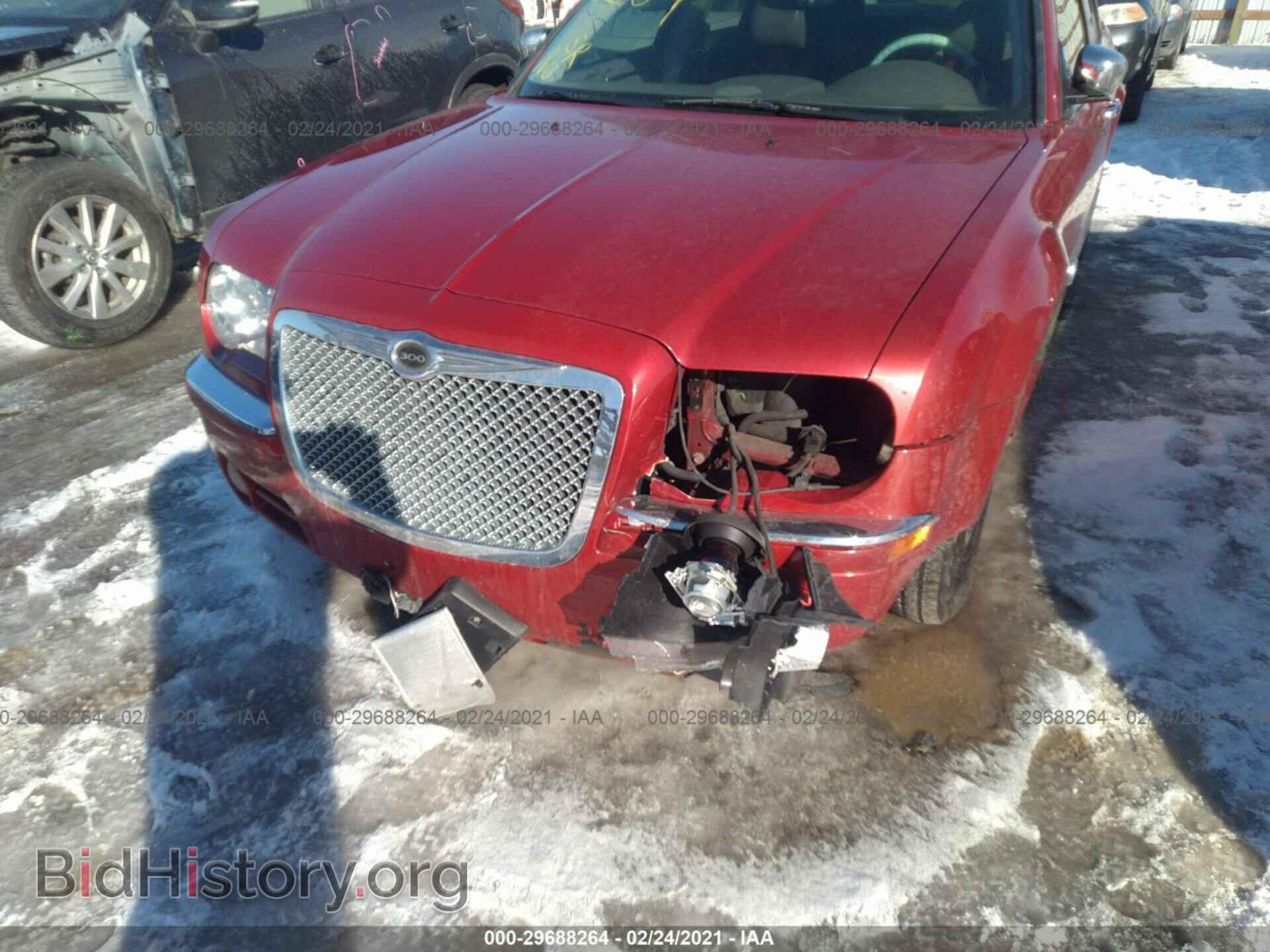 2007 CHRYSLER 300 - VIN: 2C3KA63HX7H807050 - Фото 6