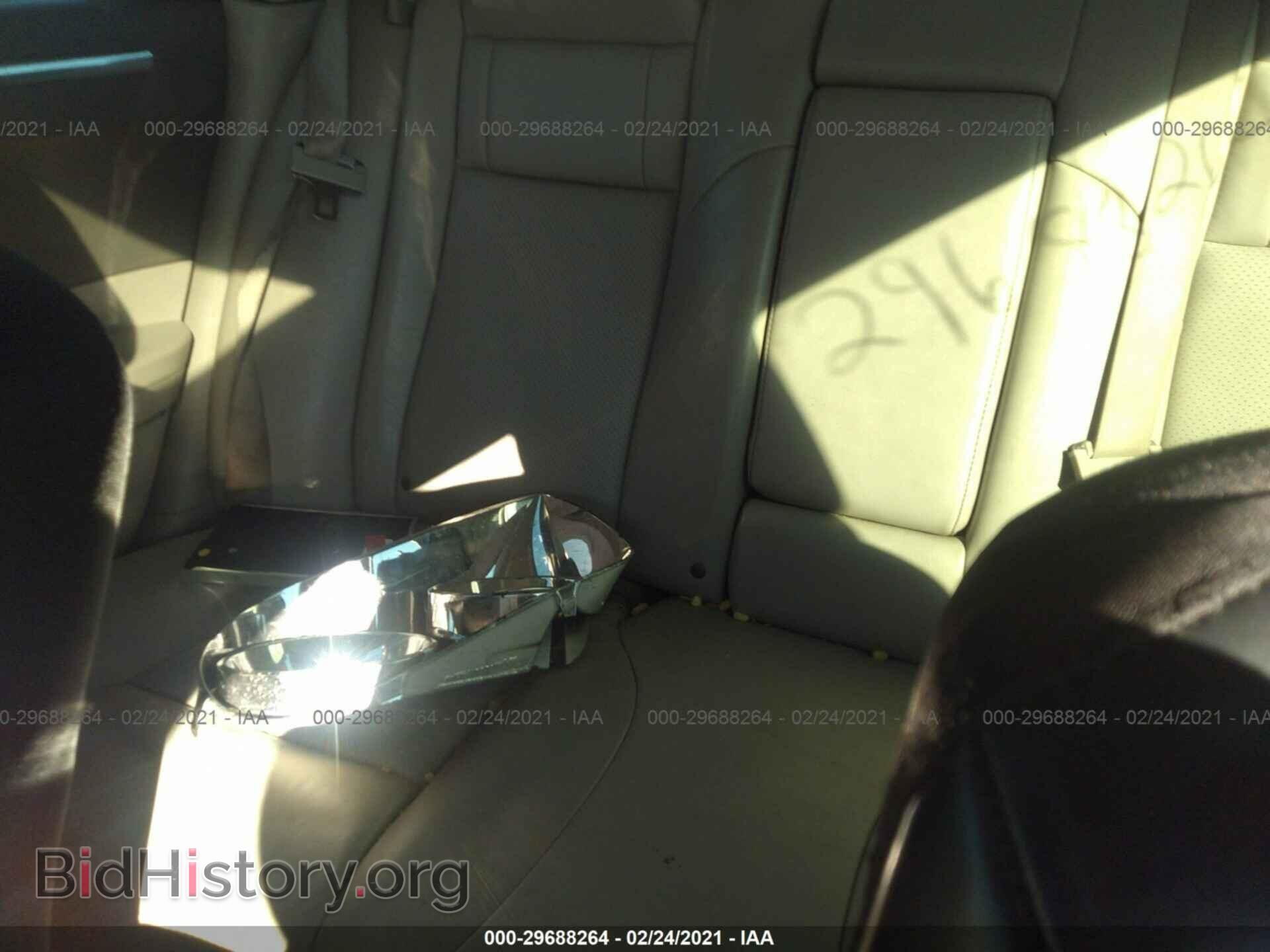 2007 CHRYSLER 300 - VIN: 2C3KA63HX7H807050 - Фото 8