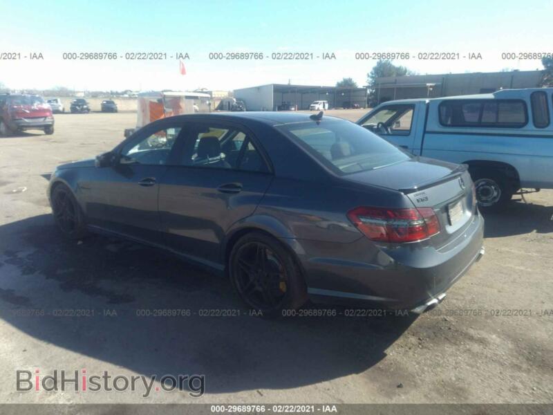 2013 Mercedes-Benz E-CLASS (VIN WDDHF7EB4DA755808) — фото 3 из 11