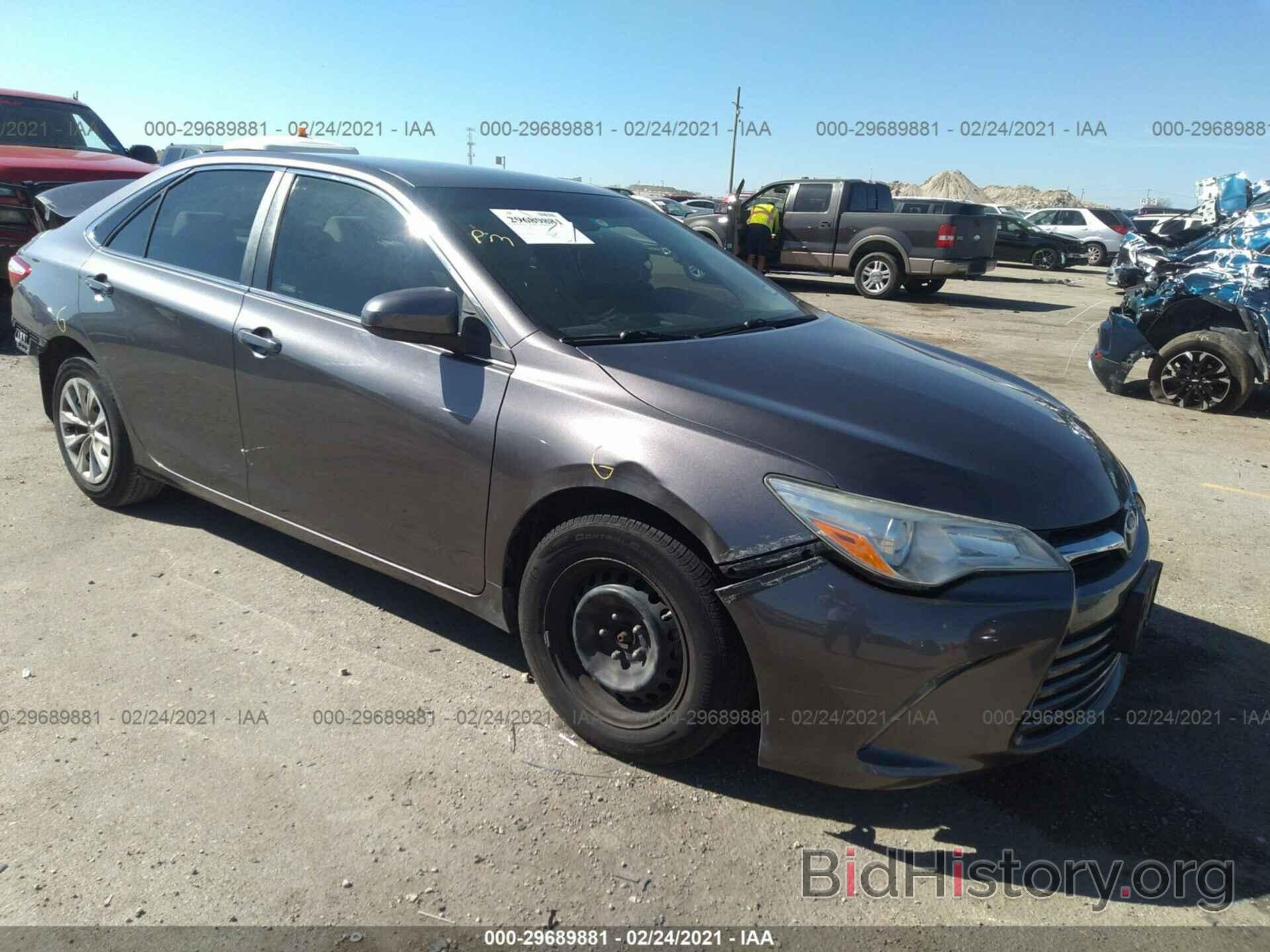 Photo 4T4BF1FK1FR466660 - TOYOTA CAMRY 2015
