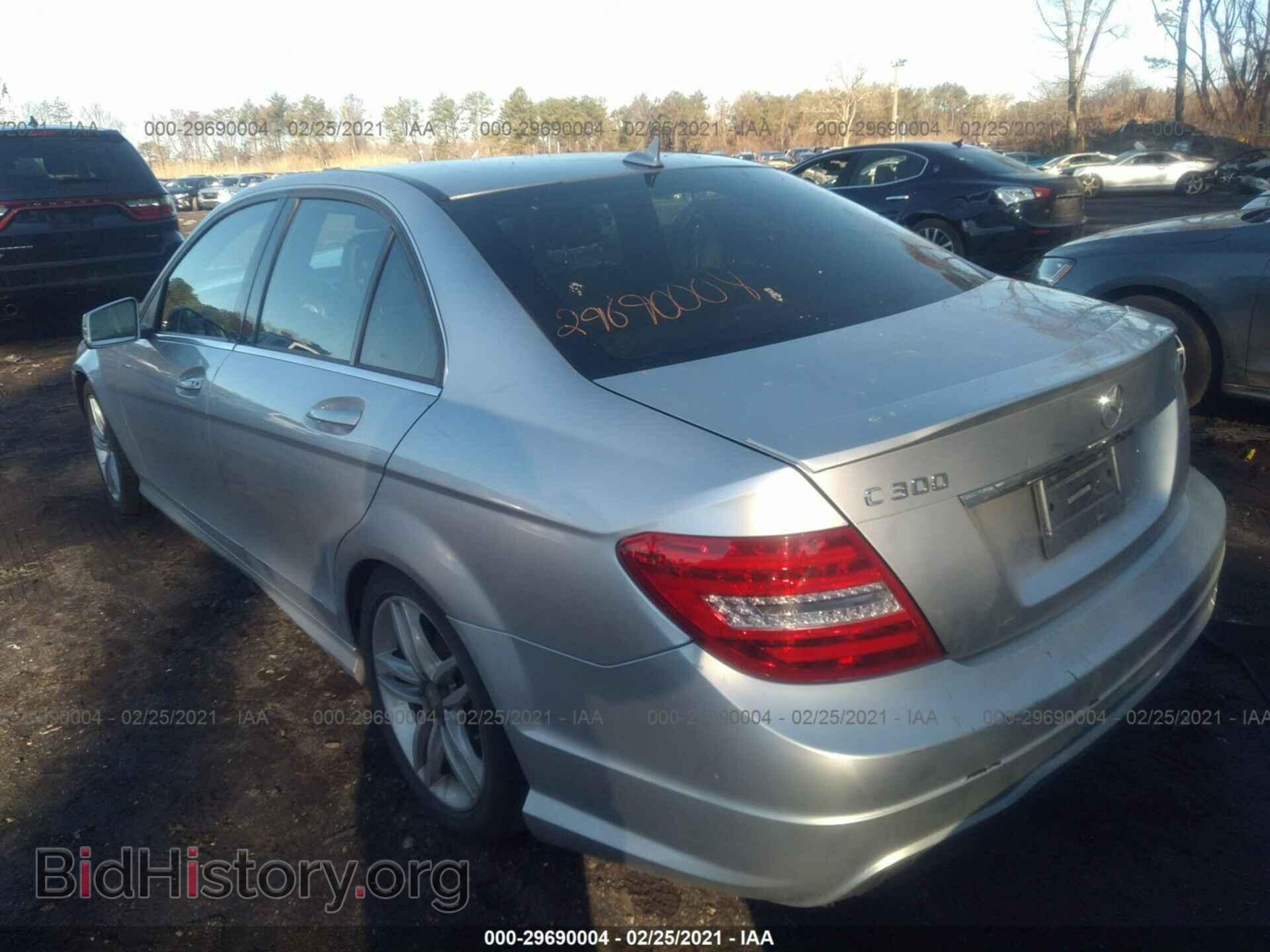 2012 MERCEDES-BENZ C-CLASS - VIN: WDDGF8BB3CA640654 - Фото 3