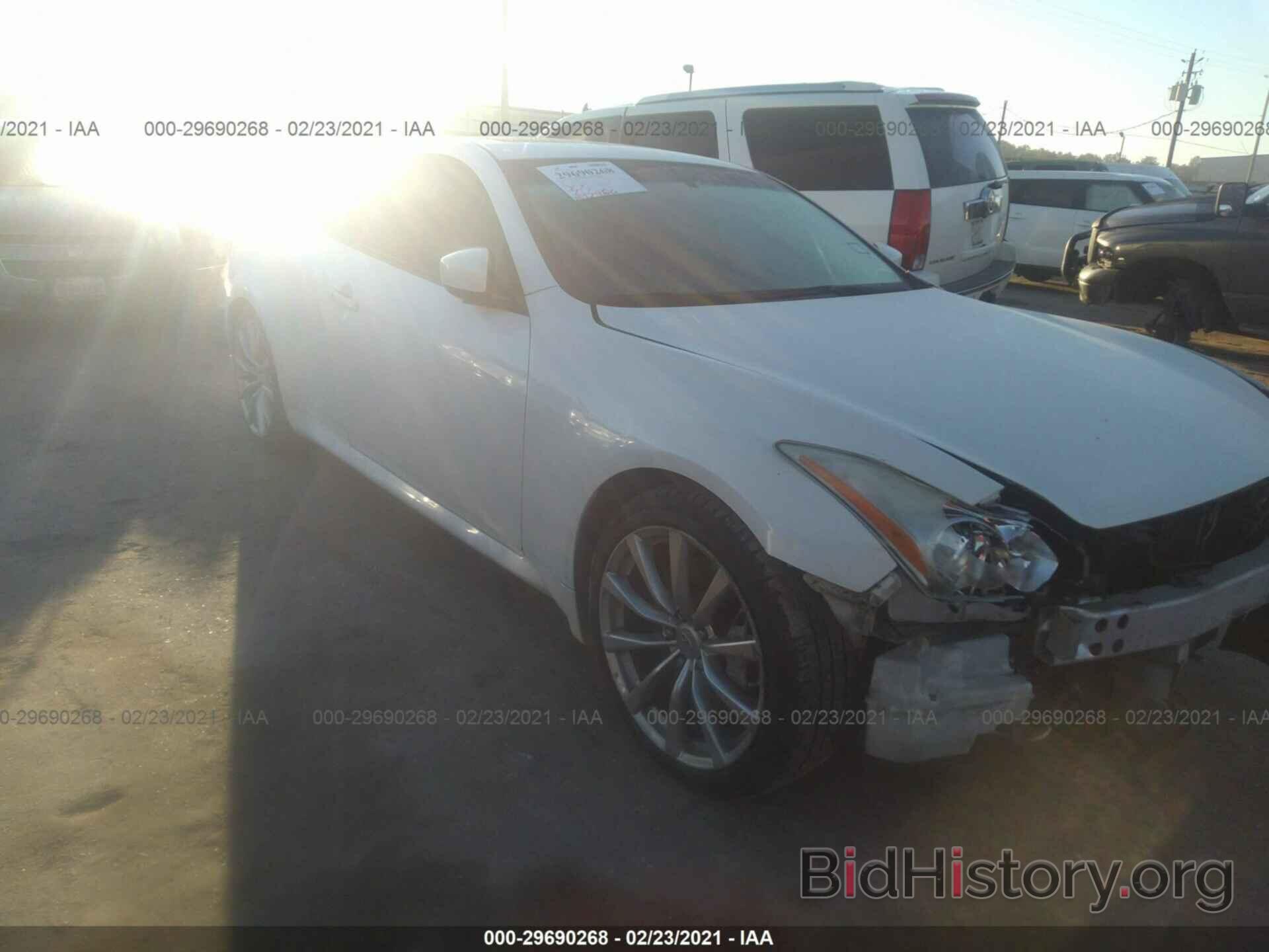 Photo JNKCV64EX8M129776 - INFINITI G37 COUPE 2008