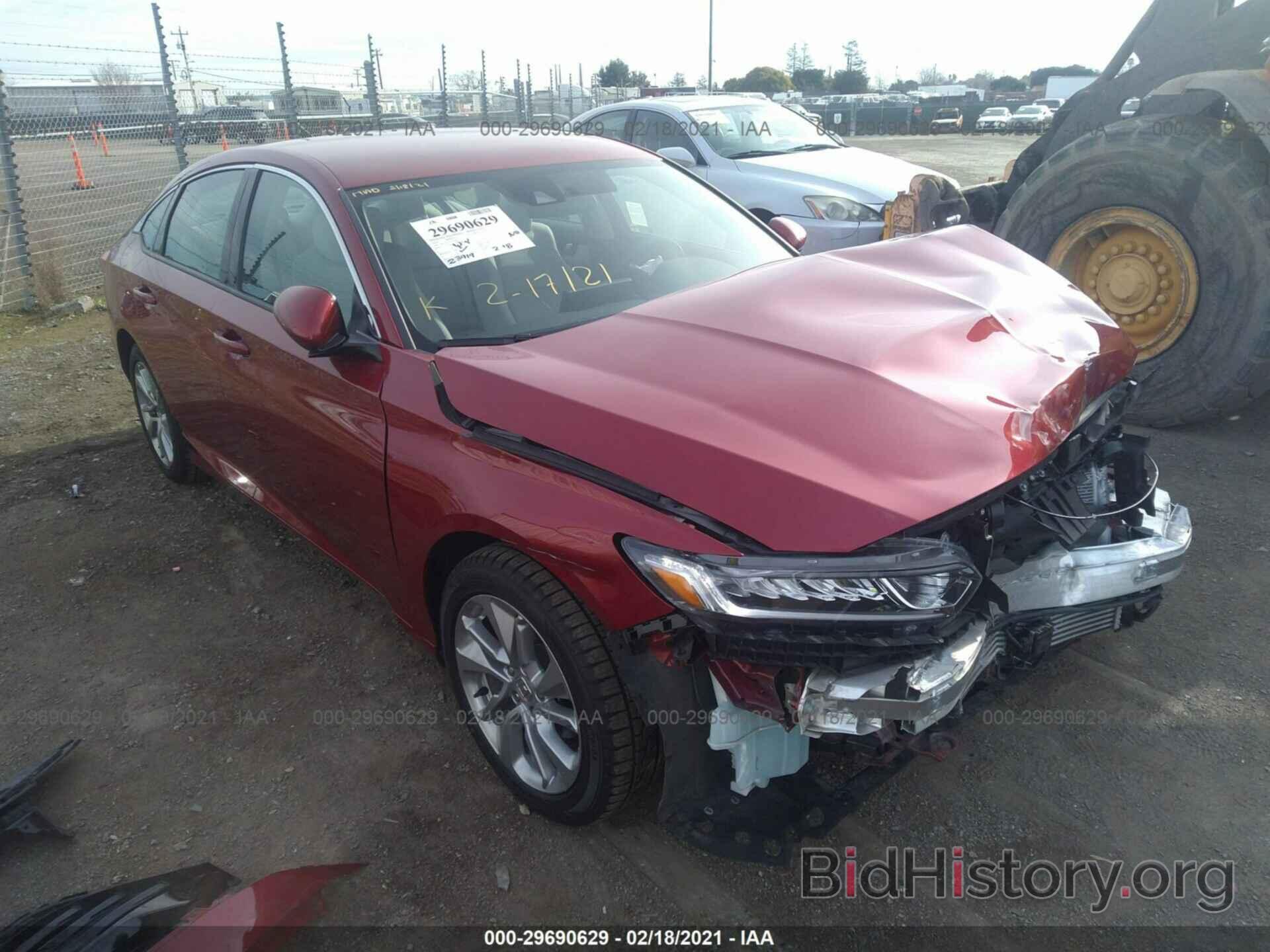 Photo 1HGCV1F17JA035023 - HONDA ACCORD SEDAN 2018