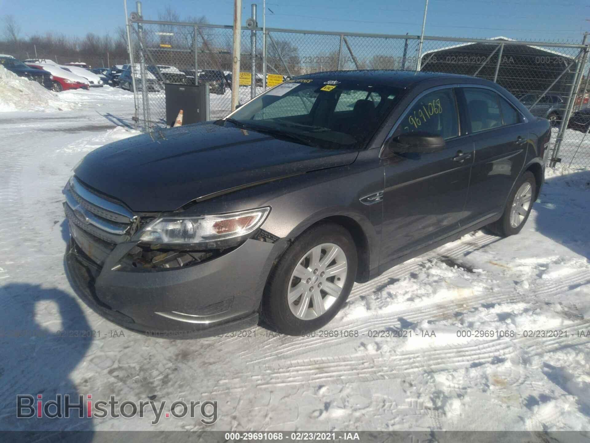 2011 FORD TAURUS - VIN: 1FAHP2DW7BG143679 - Фото 2