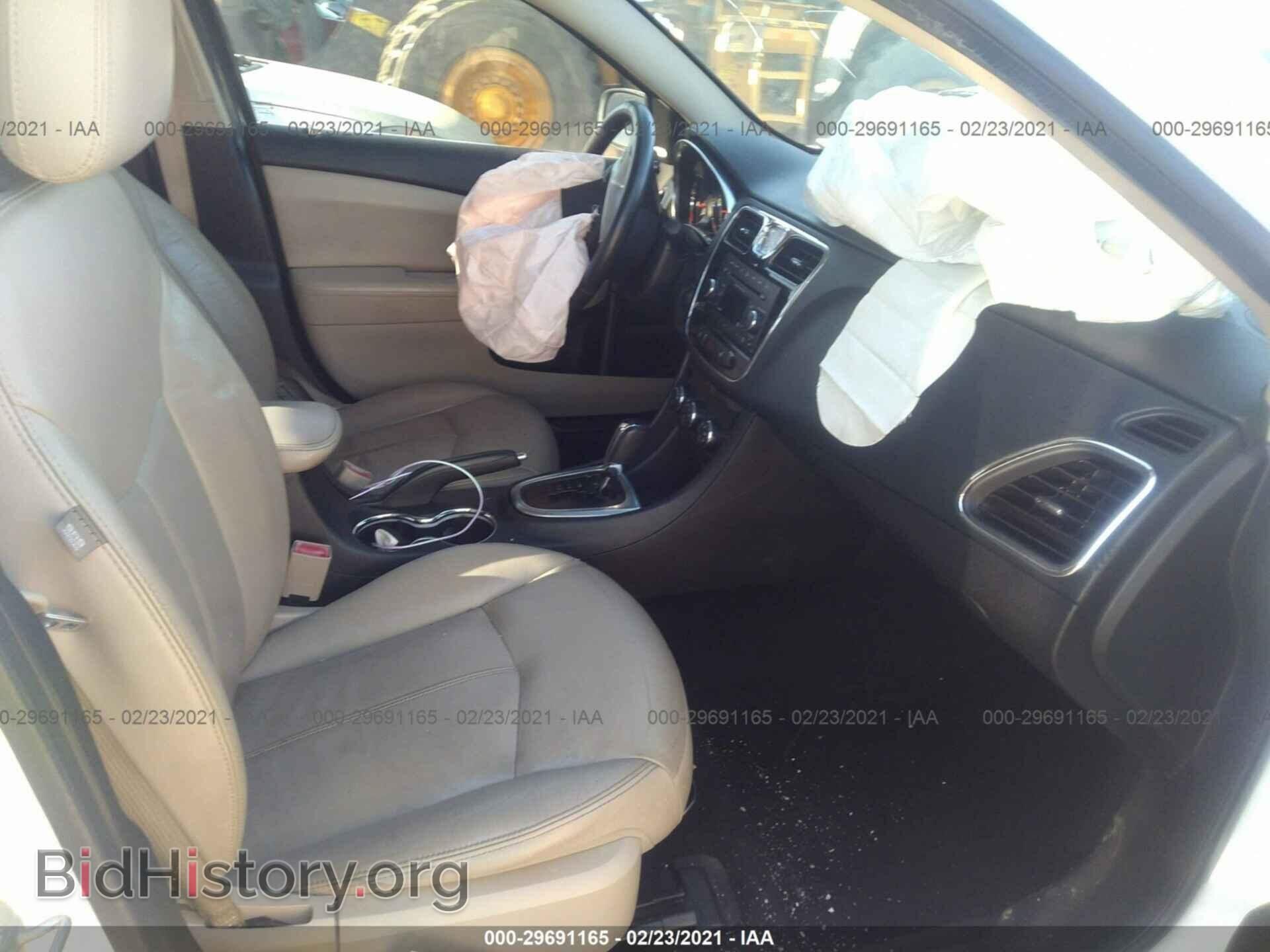 2014 CHRYSLER 200 - VIN: 1C3CCBCG5EN192992 - Фото 5