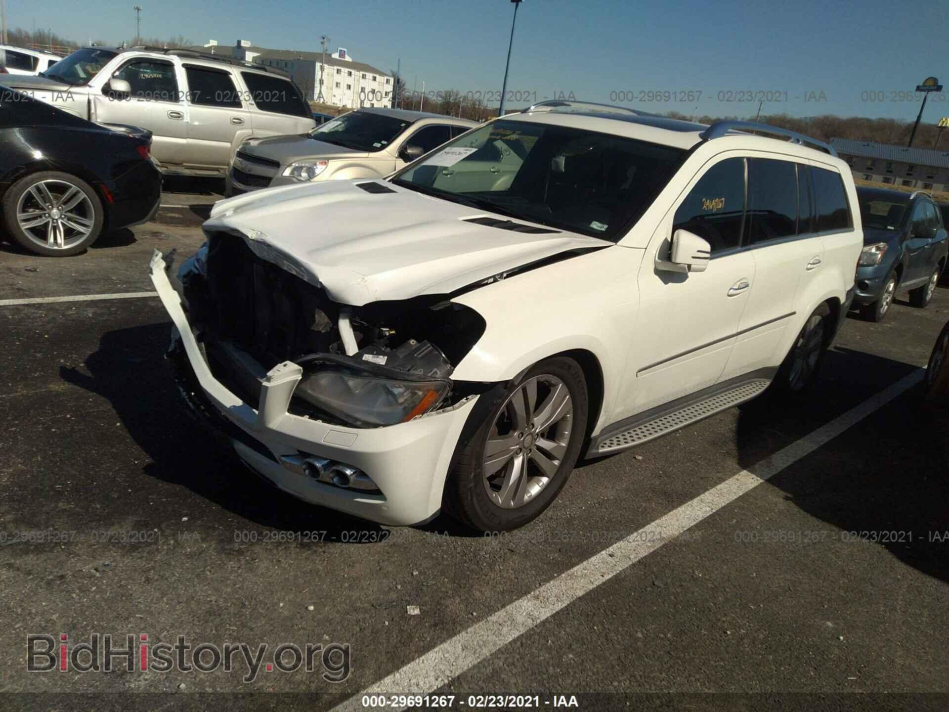 2011 MERCEDES-BENZ GL-CLASS - VIN: 4JGBF7BE1BA740657 - Фото 2