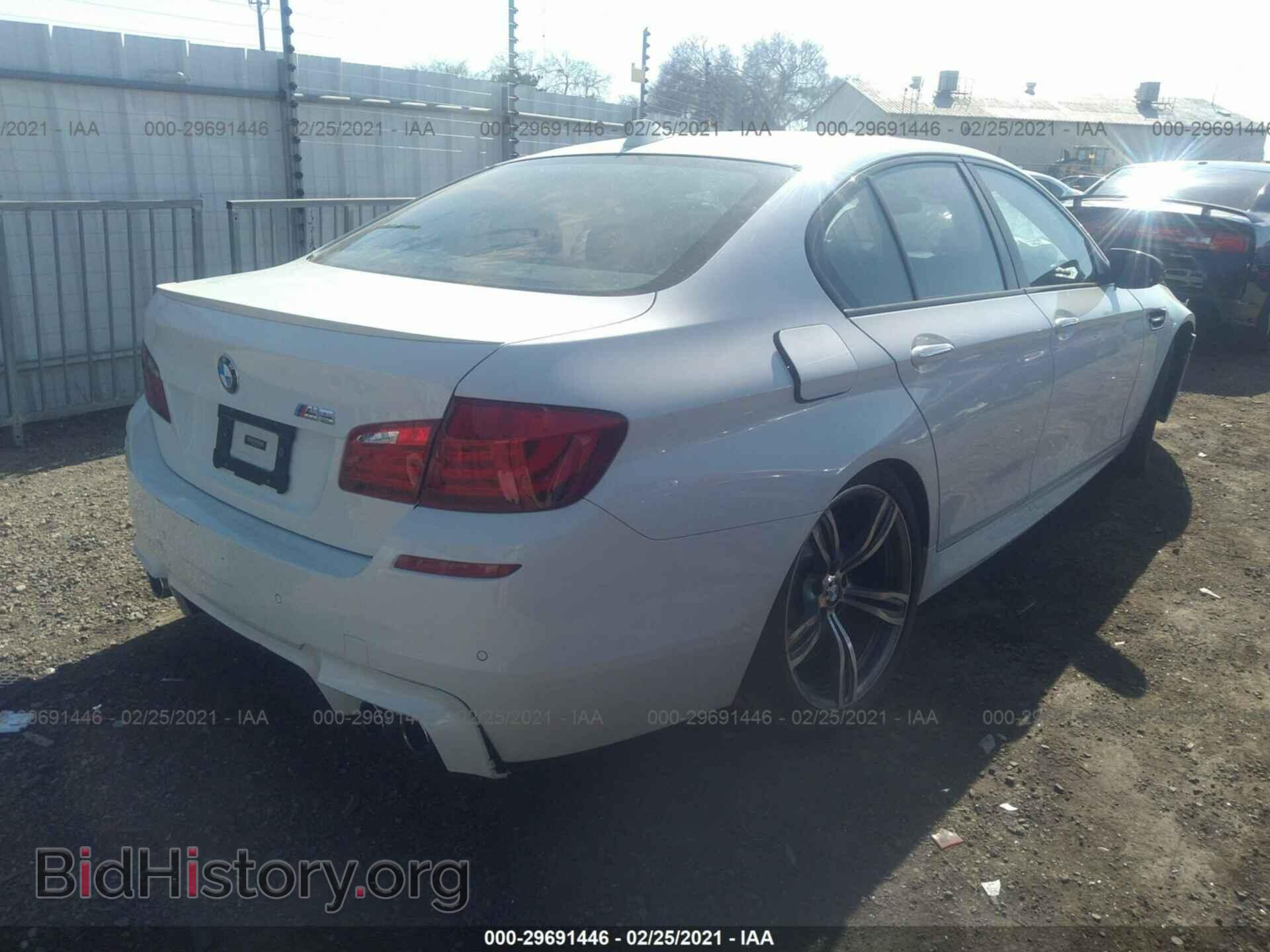 2013 BMW M5 - VIN: WBSFV9C54DD097024 - Photo 4