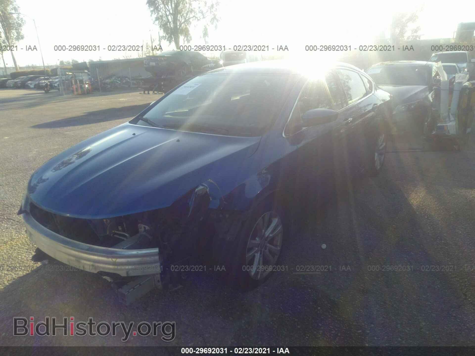 2015 CHRYSLER 200 - VIN: 1C3CCCAB2FN602100 - Photo 2