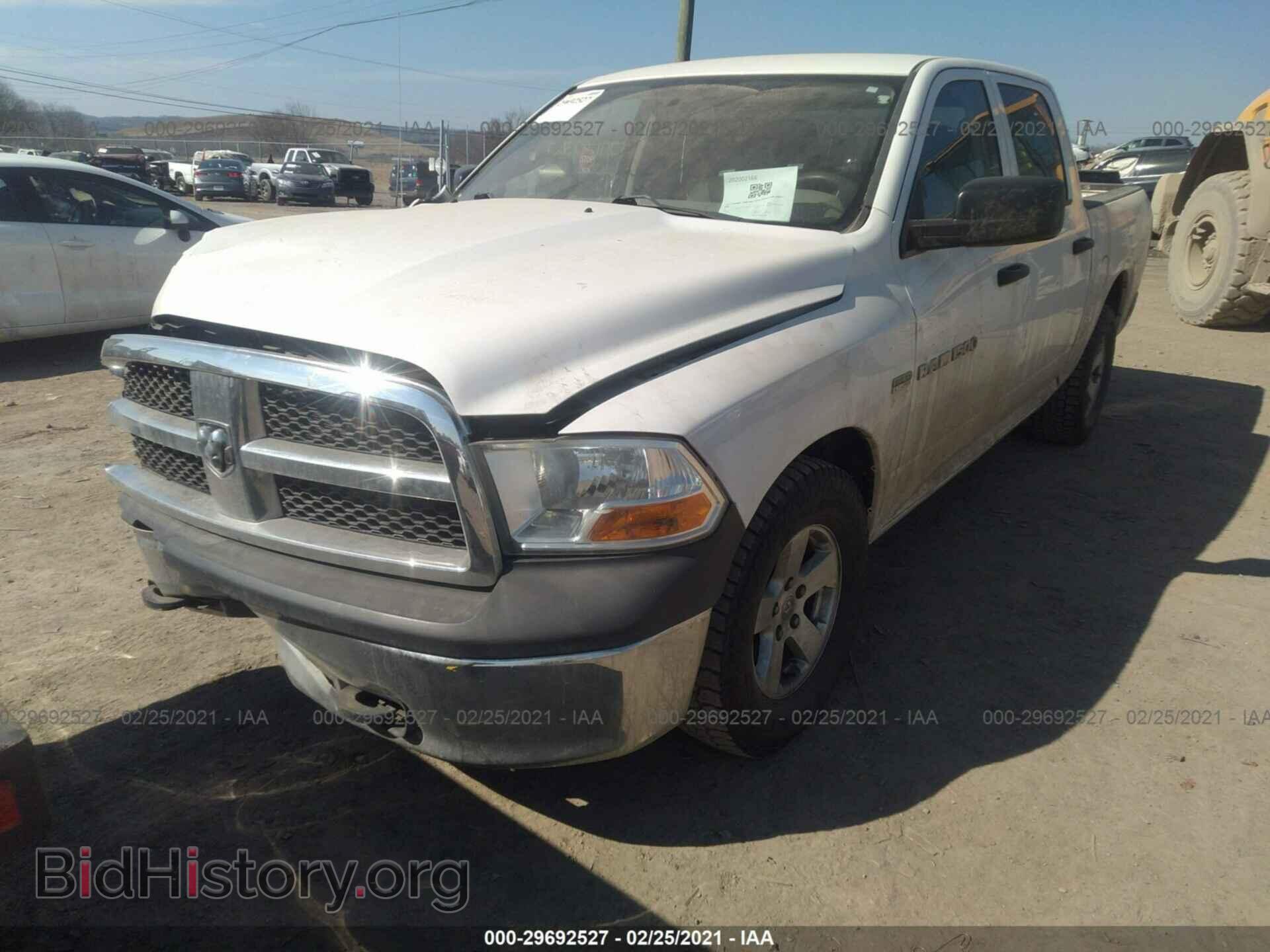 2011 RAM 1500 - VIN: 1D7RB1CT8BS563811 - Фото 2